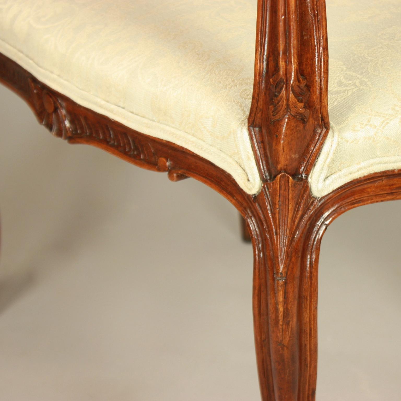 French Small Louis XV Walnut Banquette or Window Seat