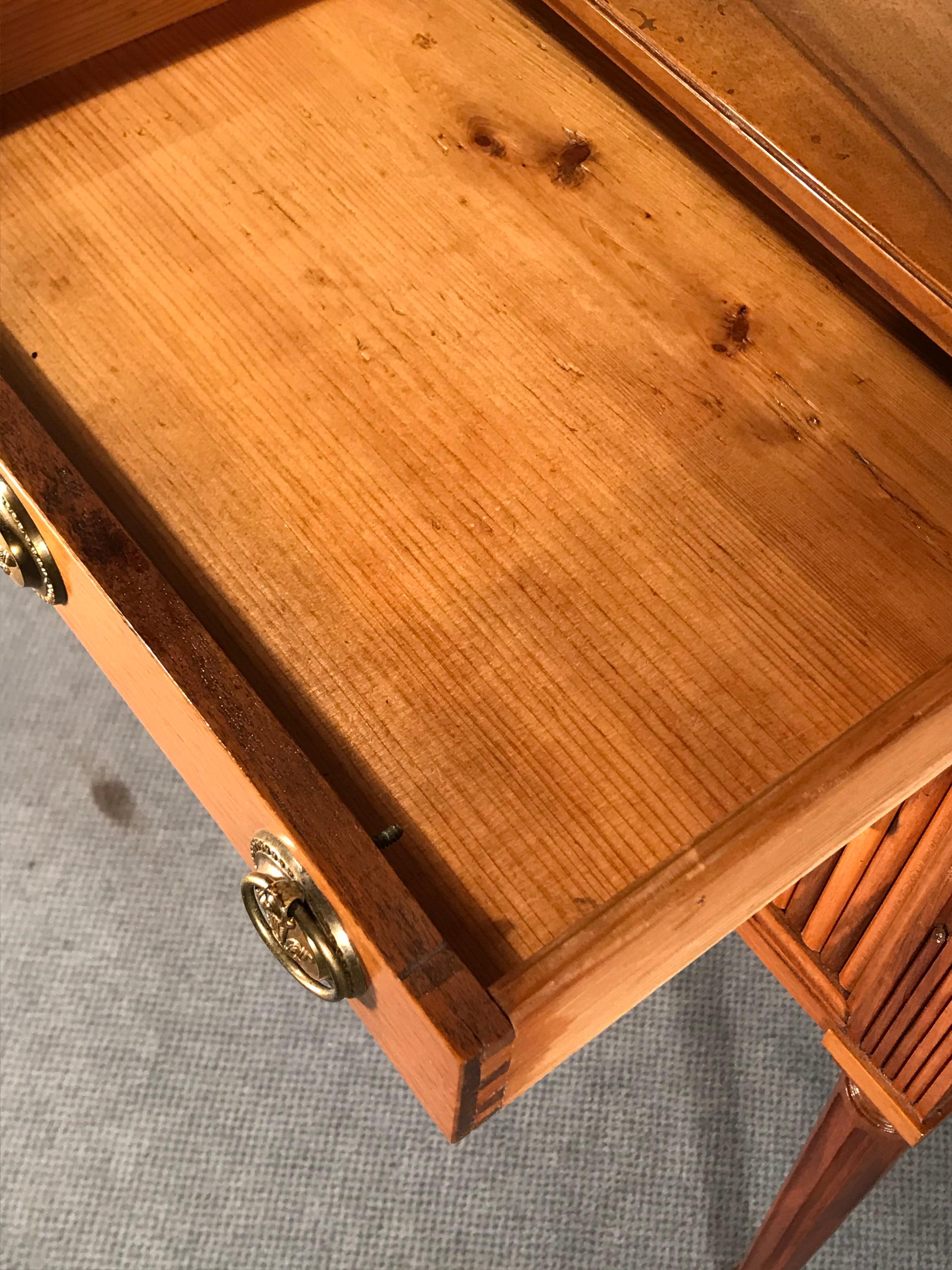Louis XVI Night Stand or small Cabinet, France 1780, walnut In Good Condition In Belmont, MA