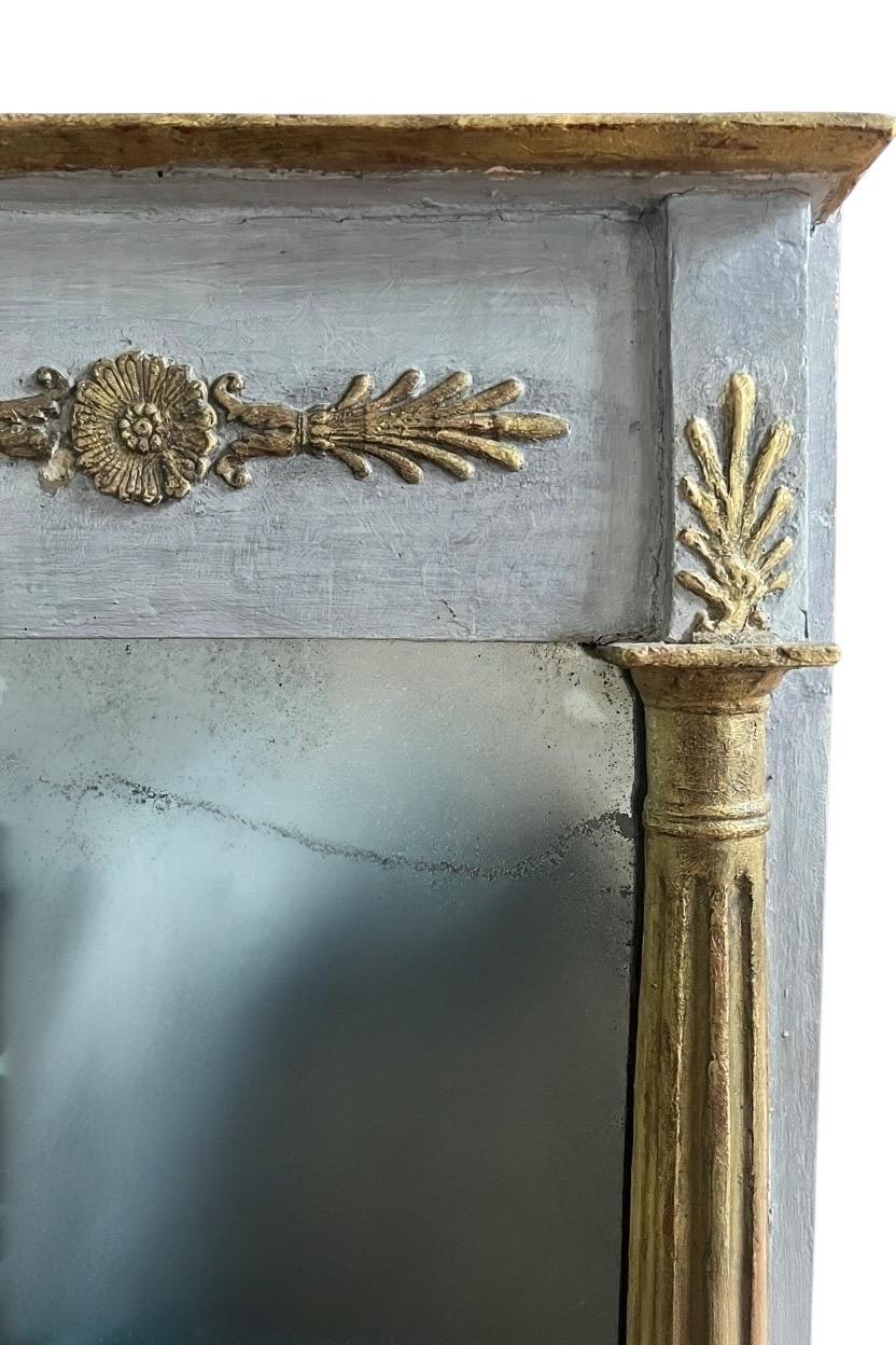 French Small Louis XVI period Mirror - grey and gilded painted wood circa 1790 For Sale