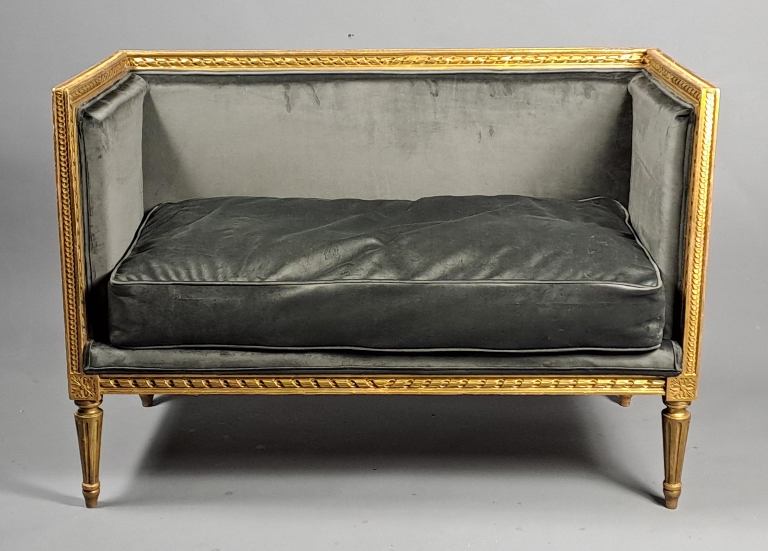 Small Louis XVI Style Bench In Gilded Wood For Sale 1