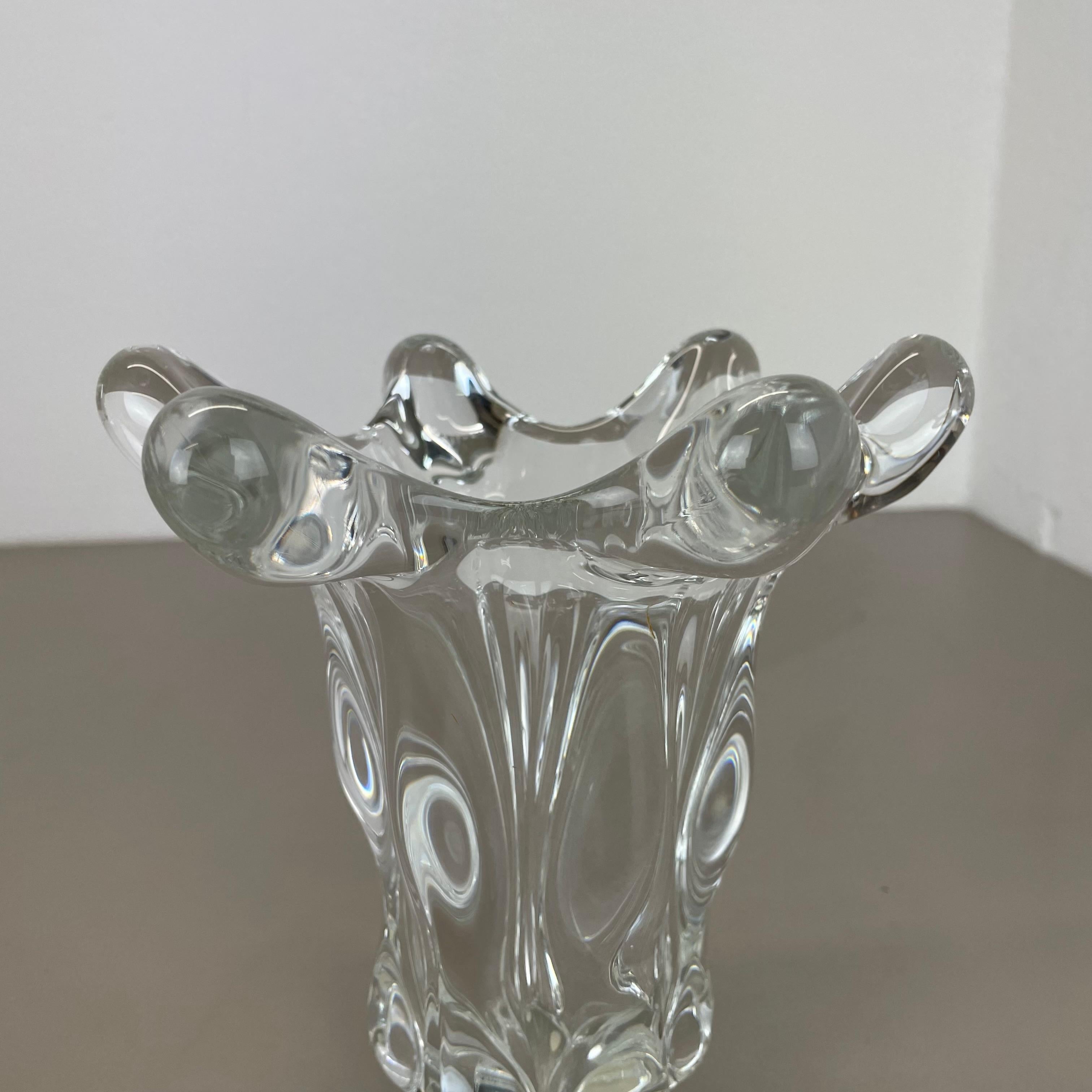 French small lucid 21cm Floral bubble Crystal Glass Vase by Art Vannes, France, 1970s For Sale