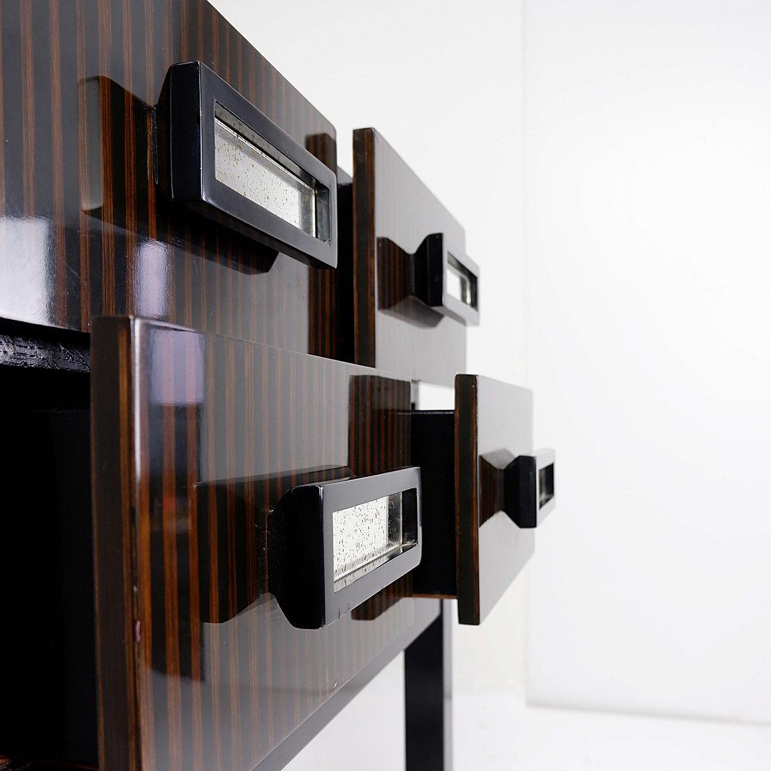 Art Déco Piccolo mobile Macassart a quattro cassetti - 20° secolo in vendita