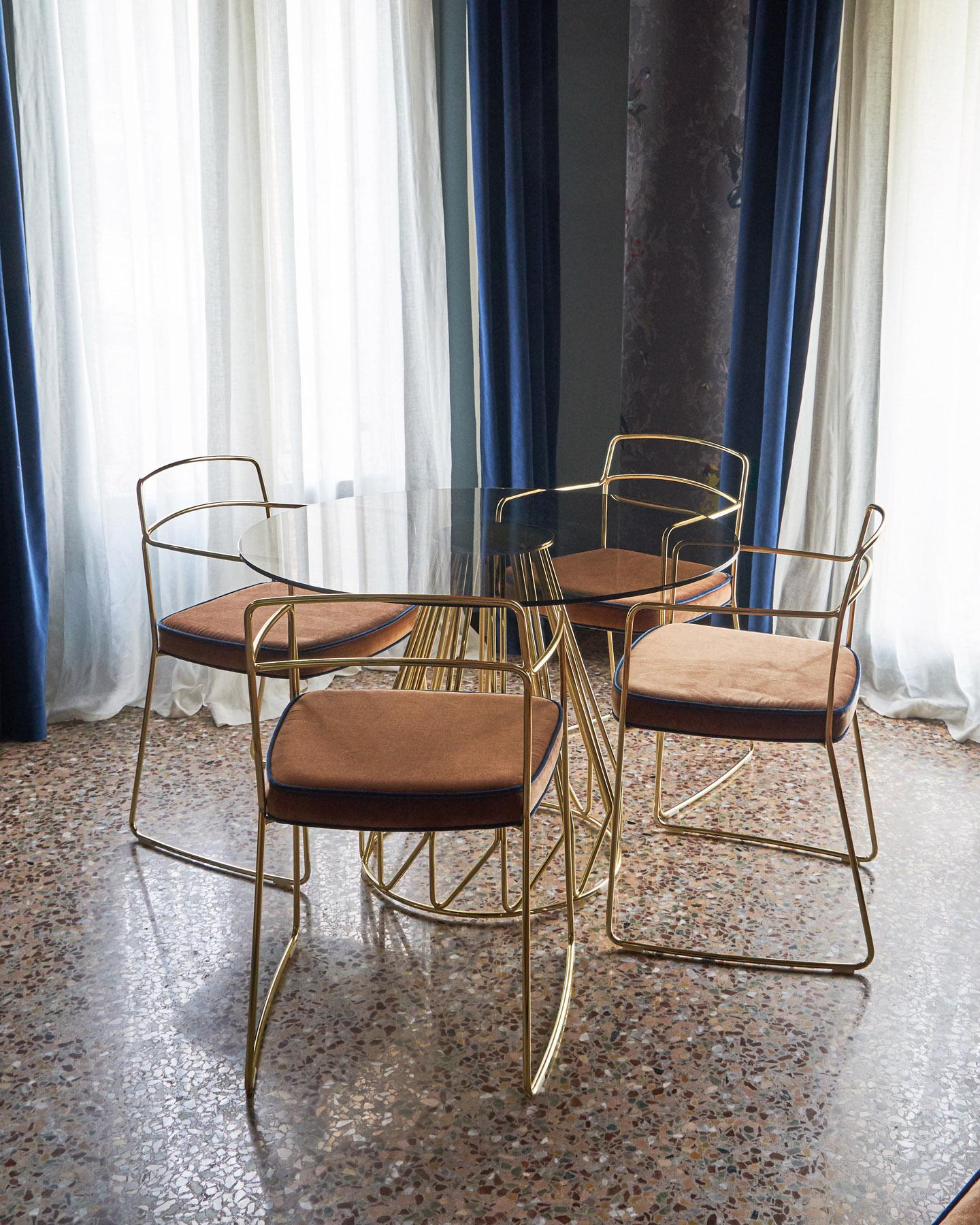 Mesa Madama pequeña de GIROTTI ENRICO en Nuevo estado para la venta en Geneve, CH