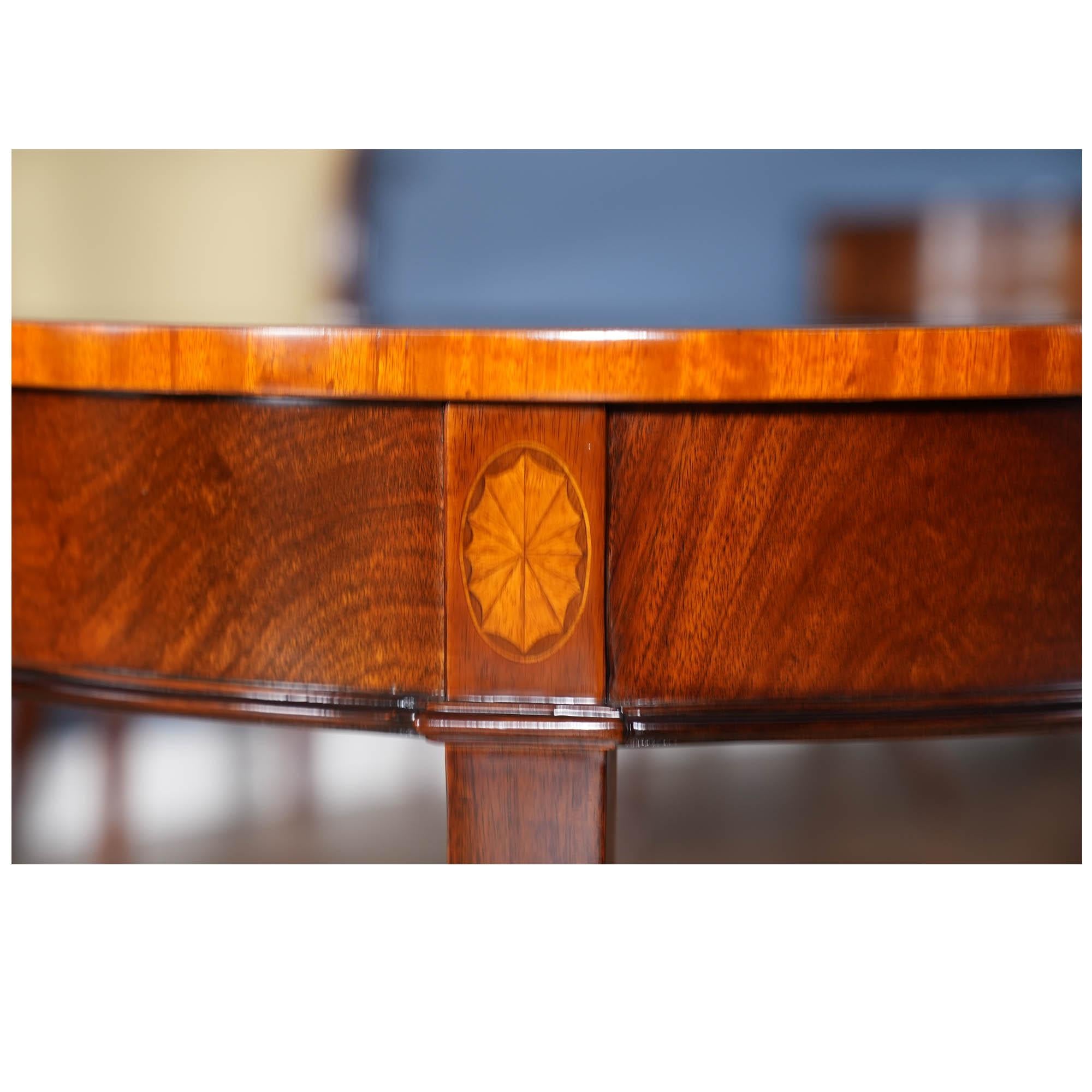 Small Mahogany Banded Console In New Condition For Sale In Annville, PA