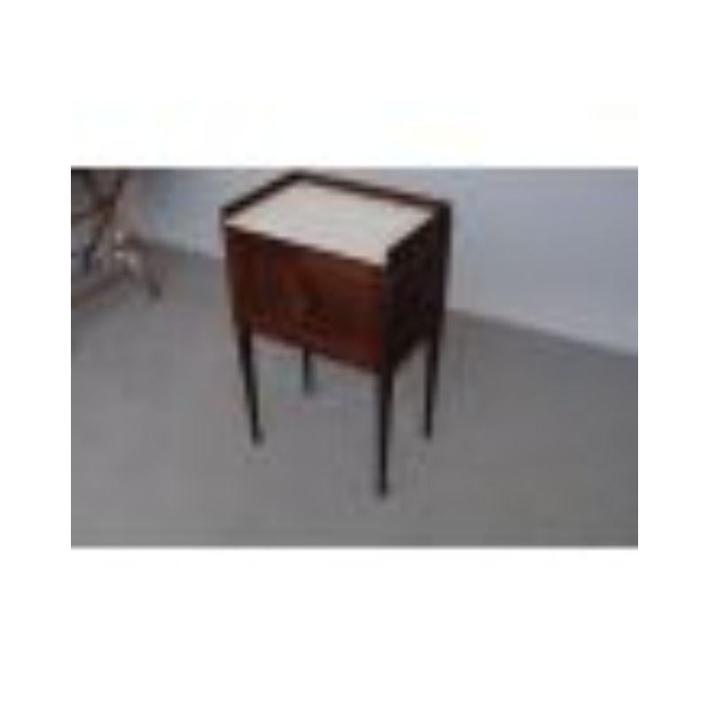 Small Mahogany Bedside Table, Late 18th Century For Sale 1