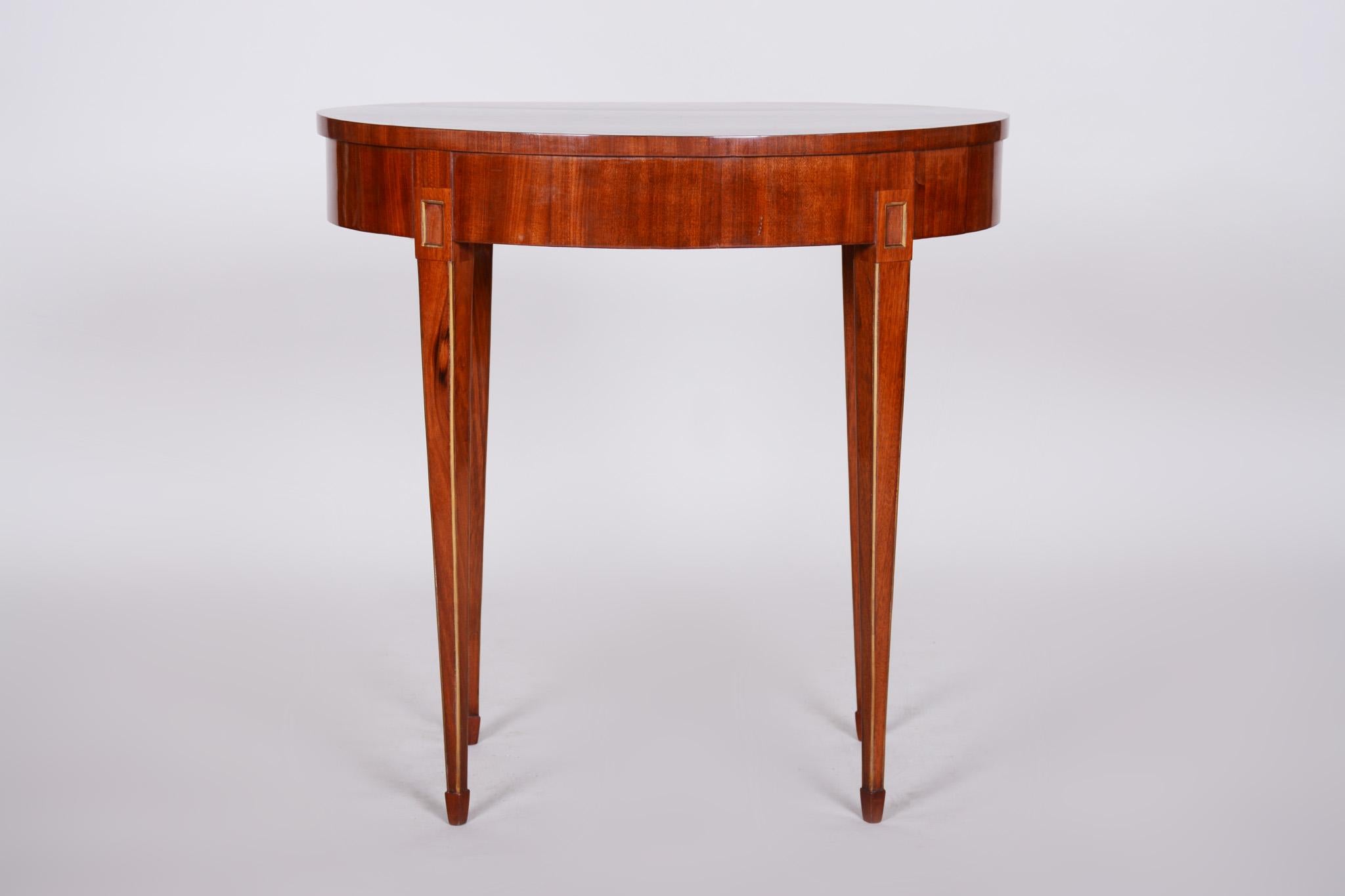Shipping to any US port only for $290 USD

French Biedermeier small table
Period: 1840-1849
Material: Mahogany
Shellac polished.

We guarantee safe a the cheapest air transport from Europe to the whole world within 7 days.
The price is the same as
