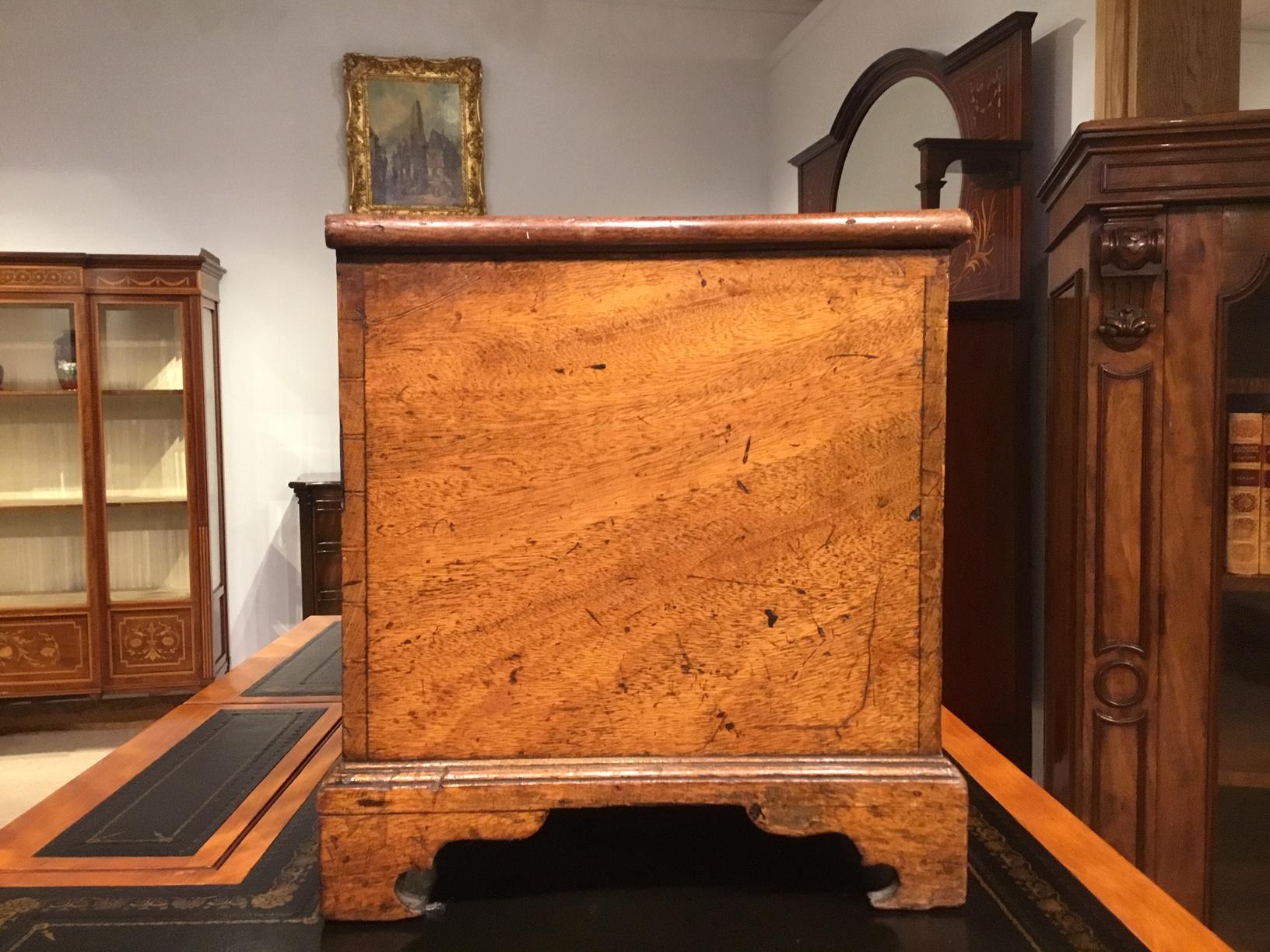 Small Mahogany Early 18th Century Antique Box 3