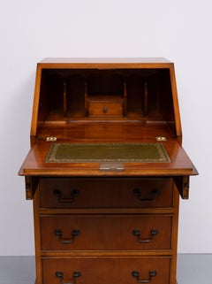 Small Mahogany secretary .Georgian style .England