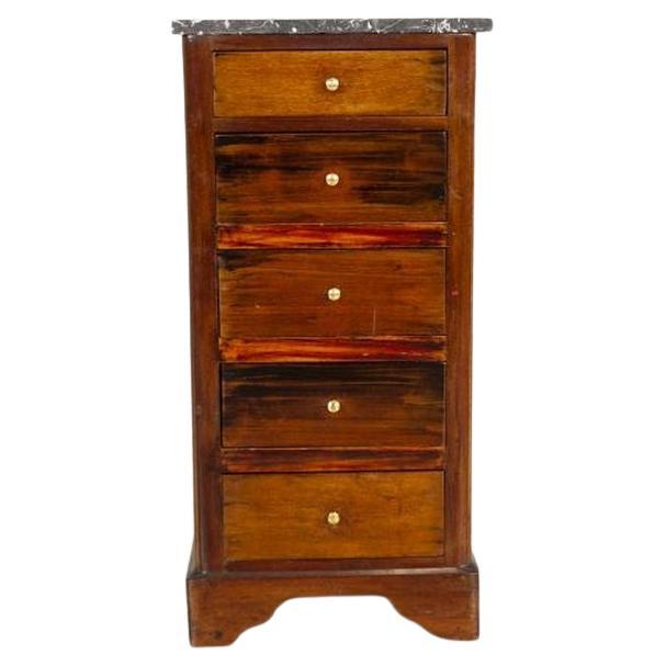 Piccolo comò Biedermeier in legno e impiallacciatura di mogano CIRCA 1930 con piano in marmo in vendita