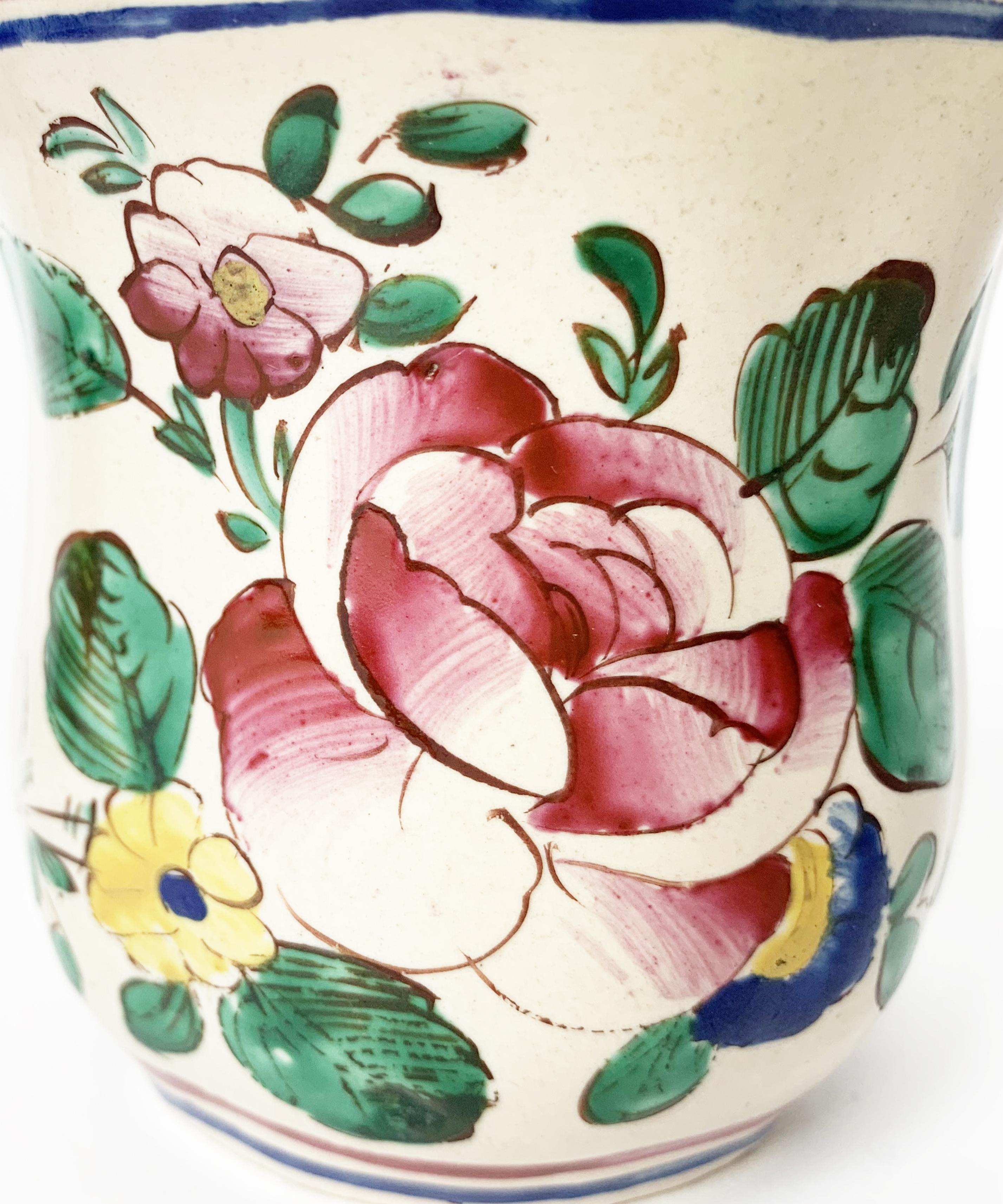 Small Maiolica Flower Pots, Ferretti Manufacture, Lodi, circa 1770-1780 For Sale 2
