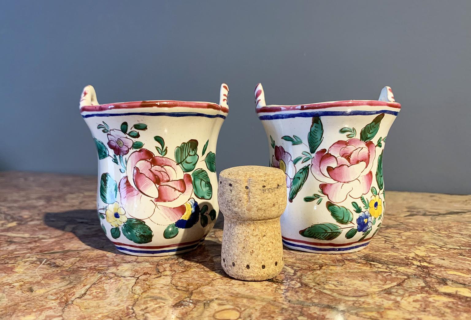 Small Maiolica Flower Pots, Ferretti Manufacture, Lodi, circa 1770-1780 For Sale 4