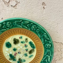 Small Majolica Flowers Plate, circa 1880