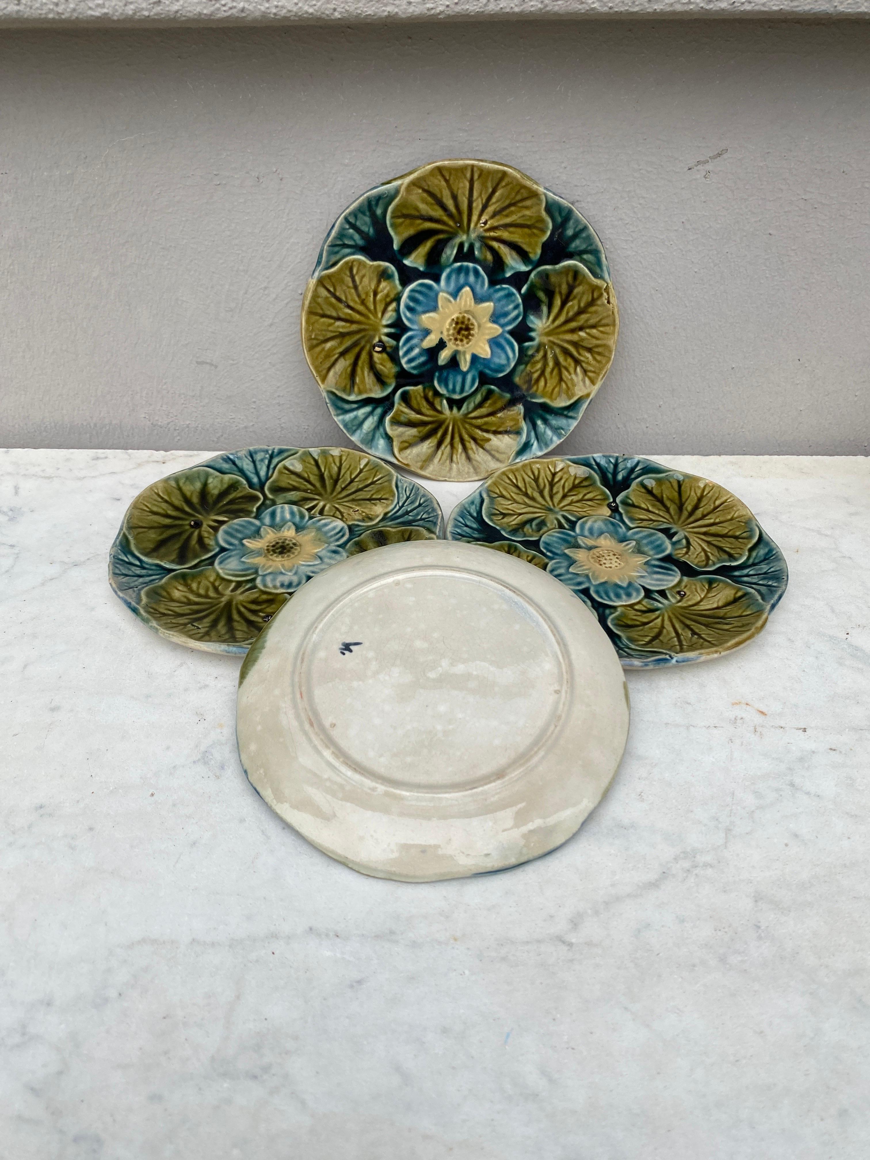 Belgian Small Majolica Water Lily Pond Plate Wasmuel, circa 1890 For Sale