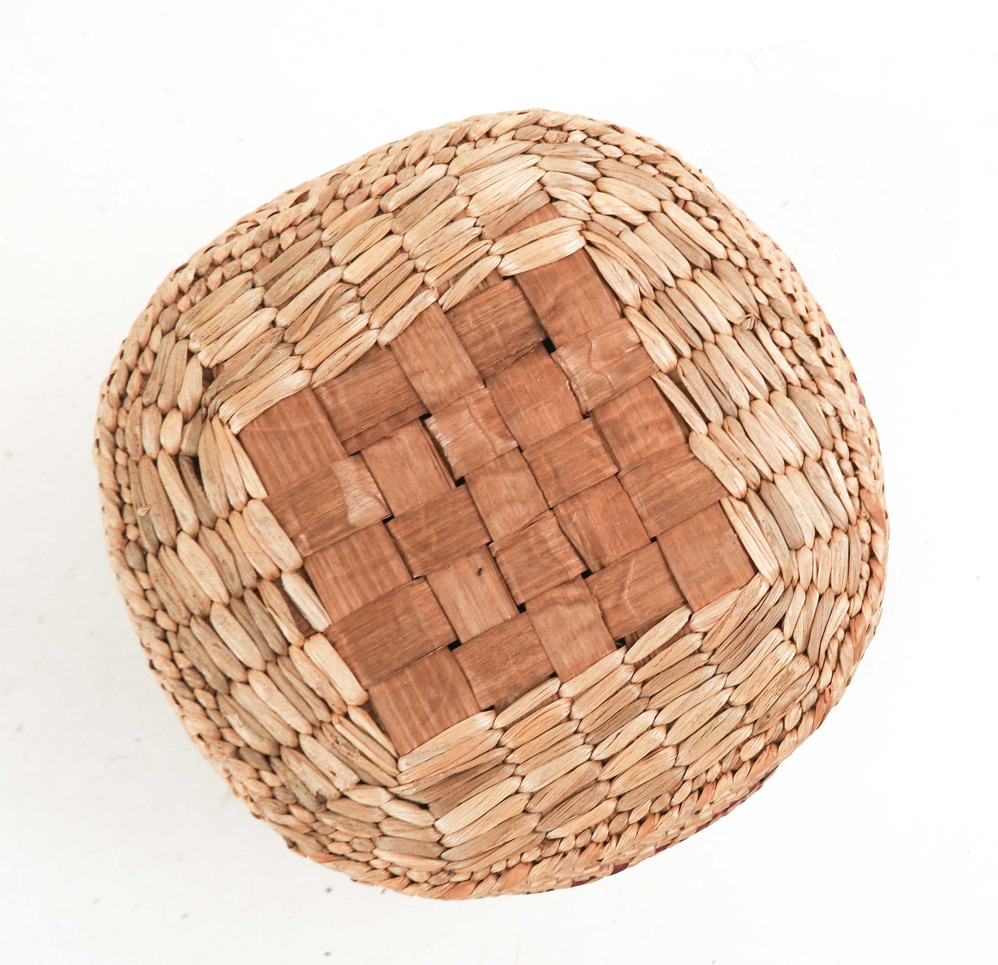 American Small Makah Lidded Basket Duck Motif For Sale