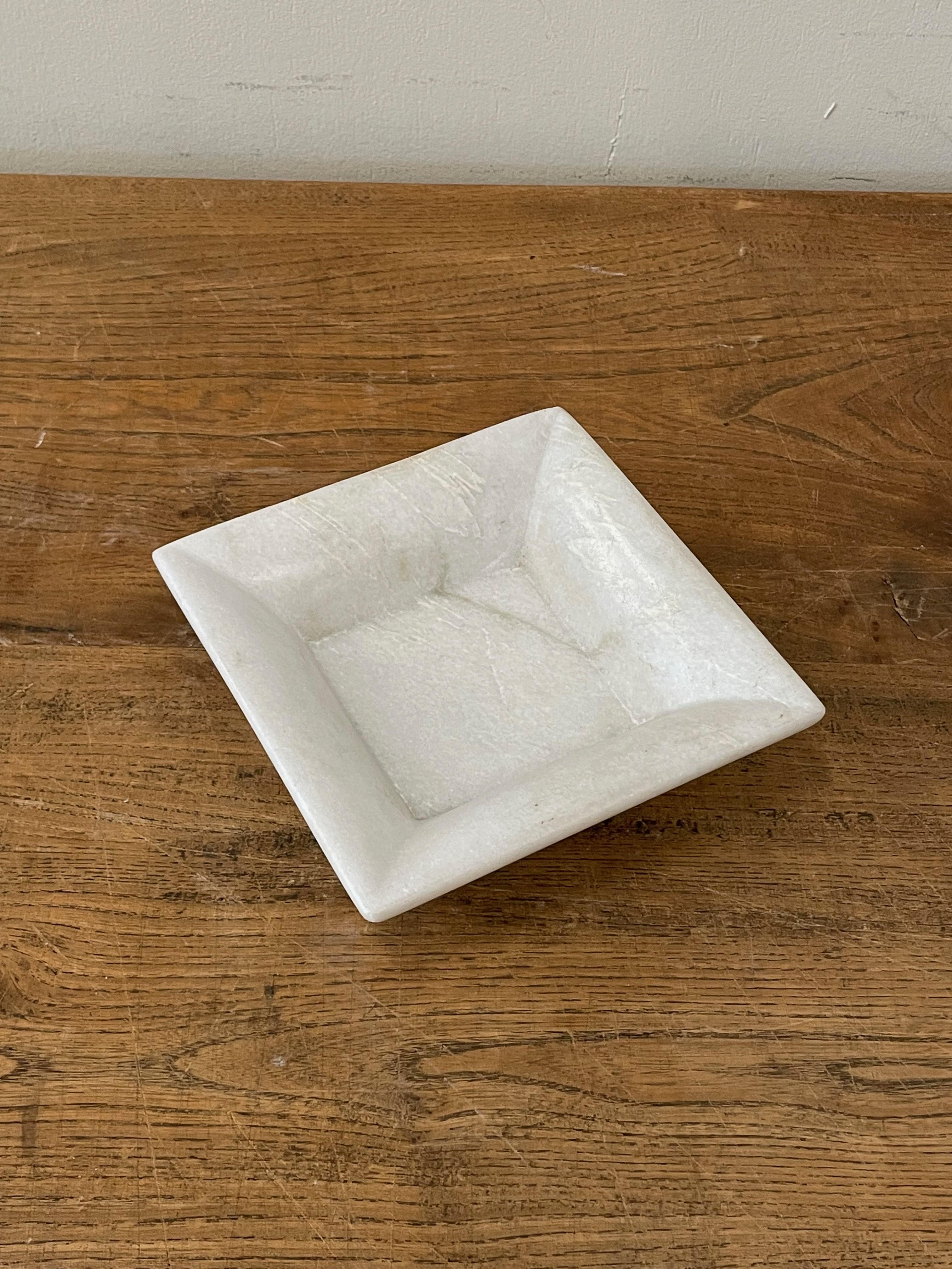 XXIe siècle et contemporain Petit plateau carré en marbre, Inde, contemporain en vente