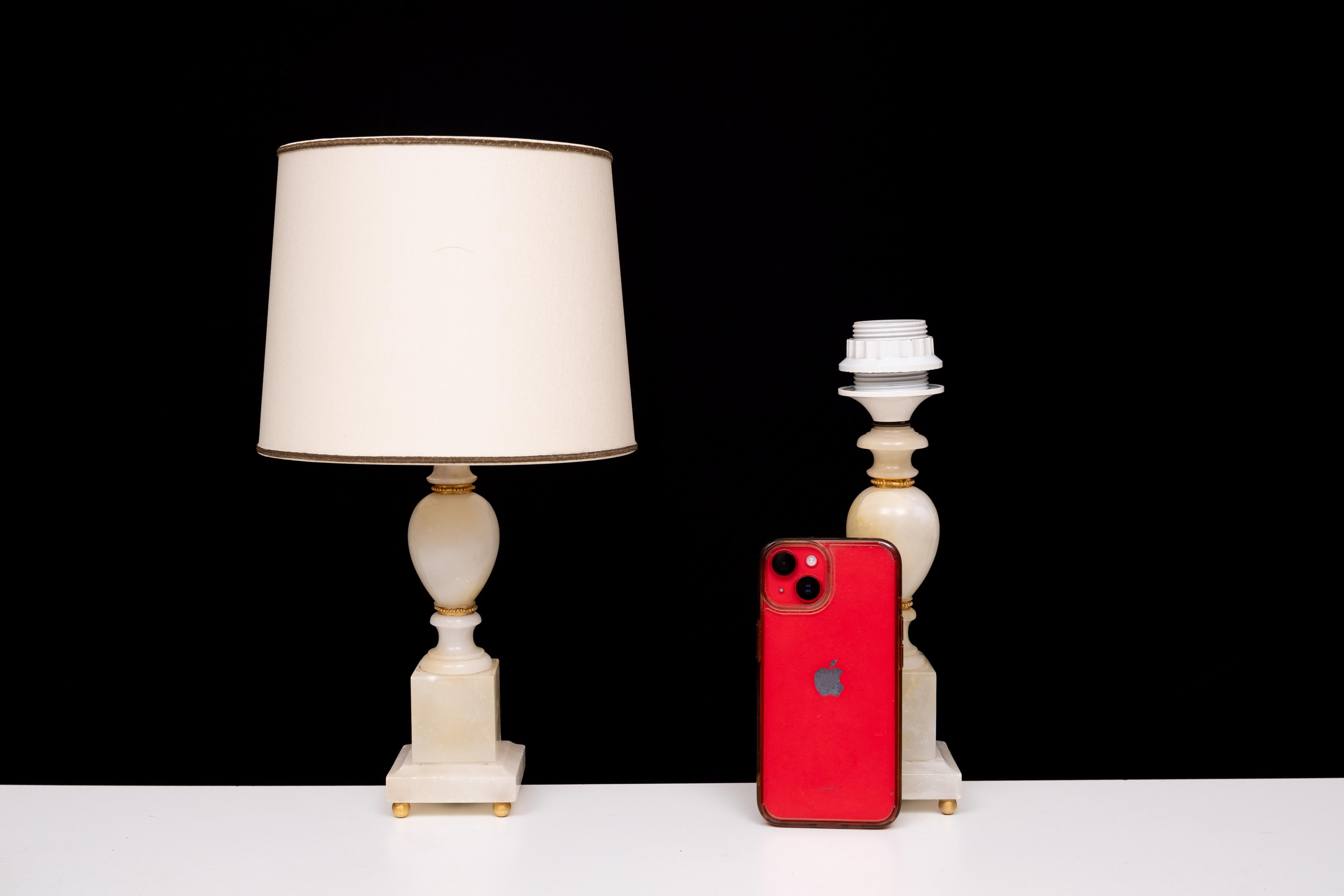 Lámparas de mesa pequeñas de mármol Hollywood Regency  Años 70 Italia en venta 2