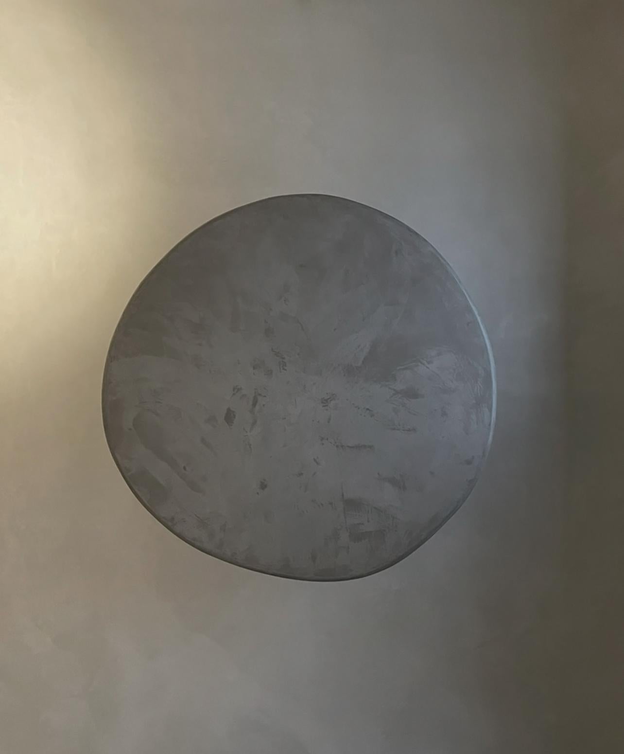 Petite table ronde en marbre par Bicci De' Medici Neuf - En vente à Geneve, CH