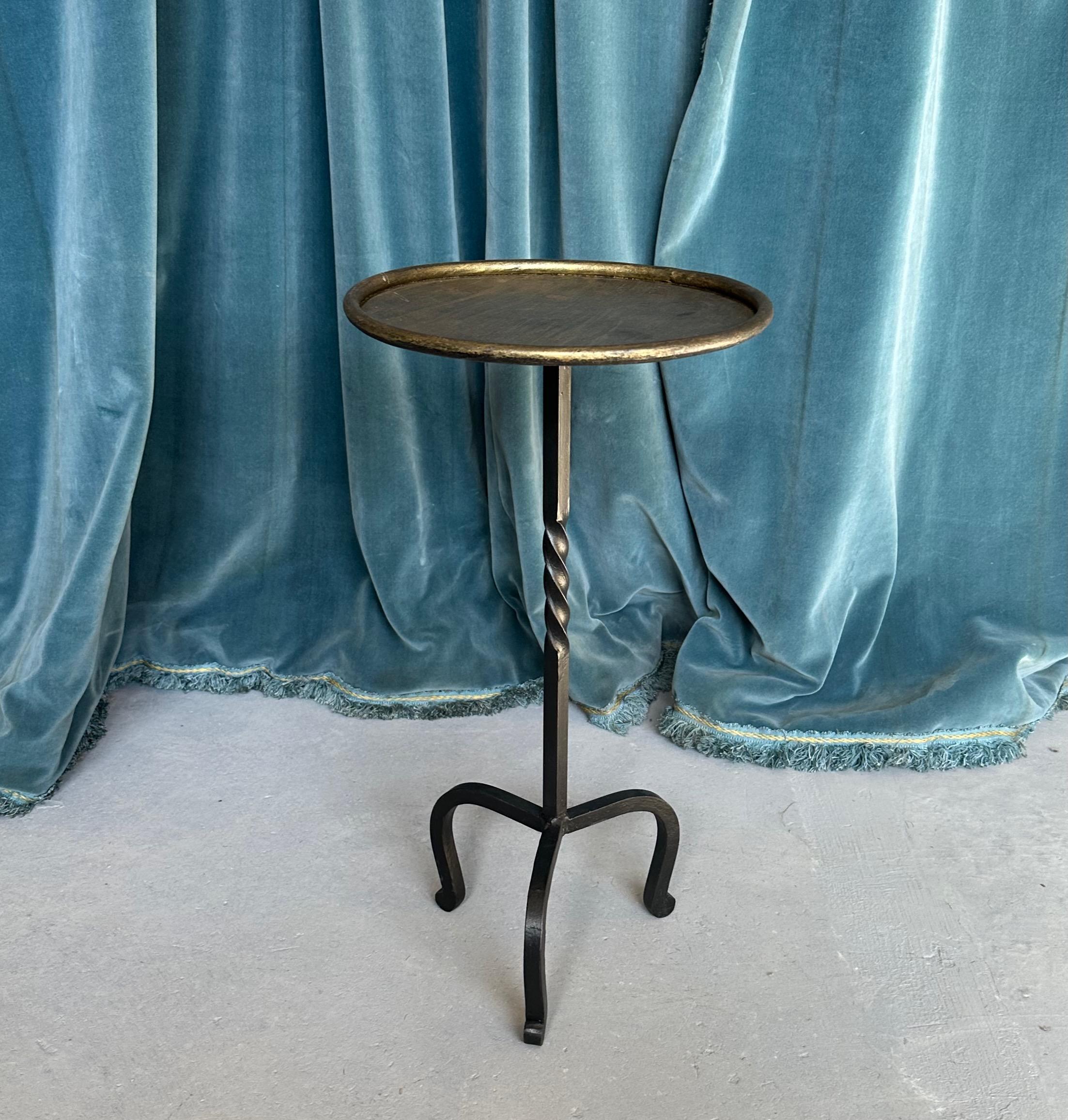 Metal Small Martini Table with Twisted Stem