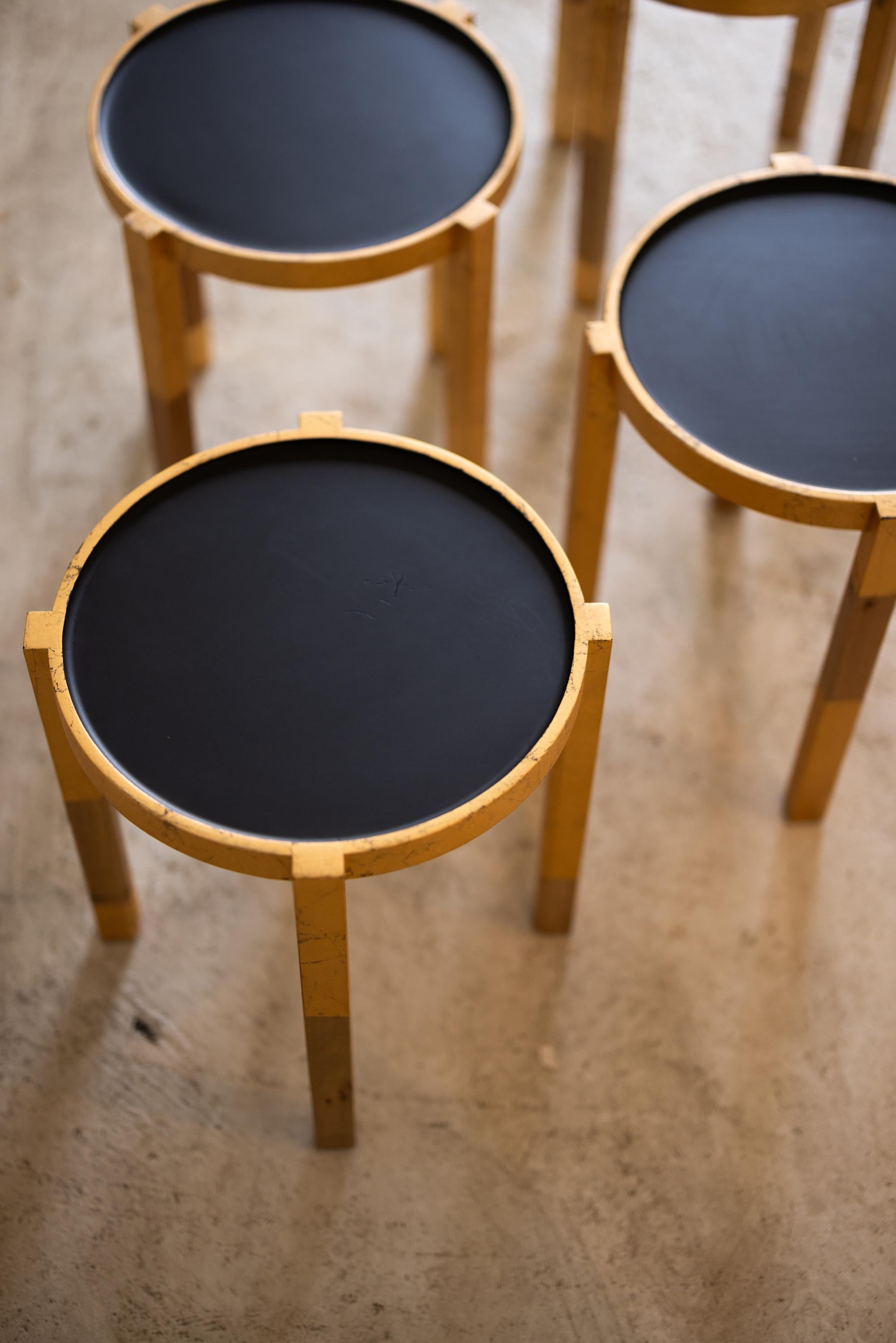kleiner beistelltisch gold