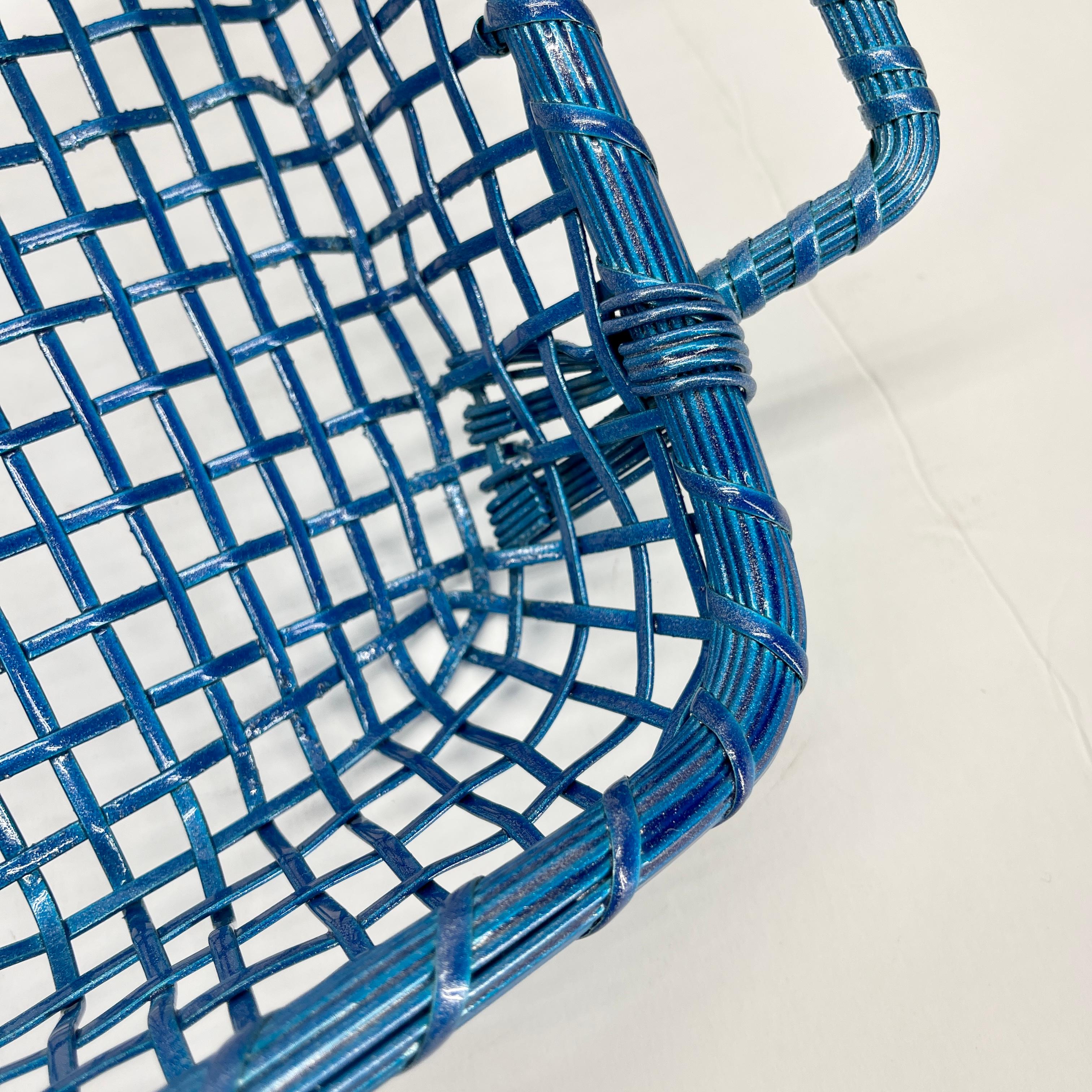 Contemporary Small Maui Blue Metal Wire Basket Tray with Two Handles For Sale