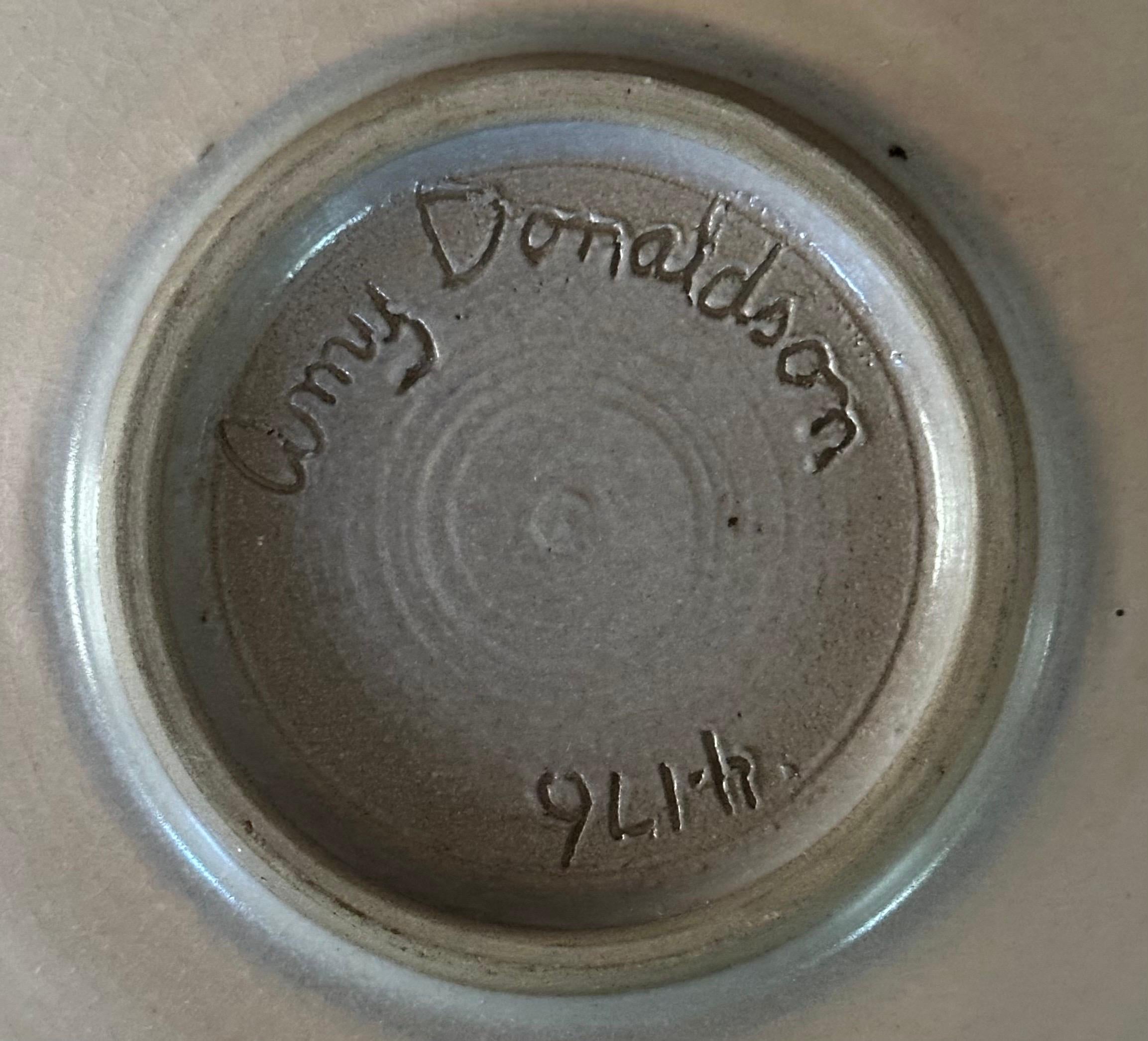 Small MCM Stoneware Studio Pottery Dish by Amy Donaldson For Sale 1