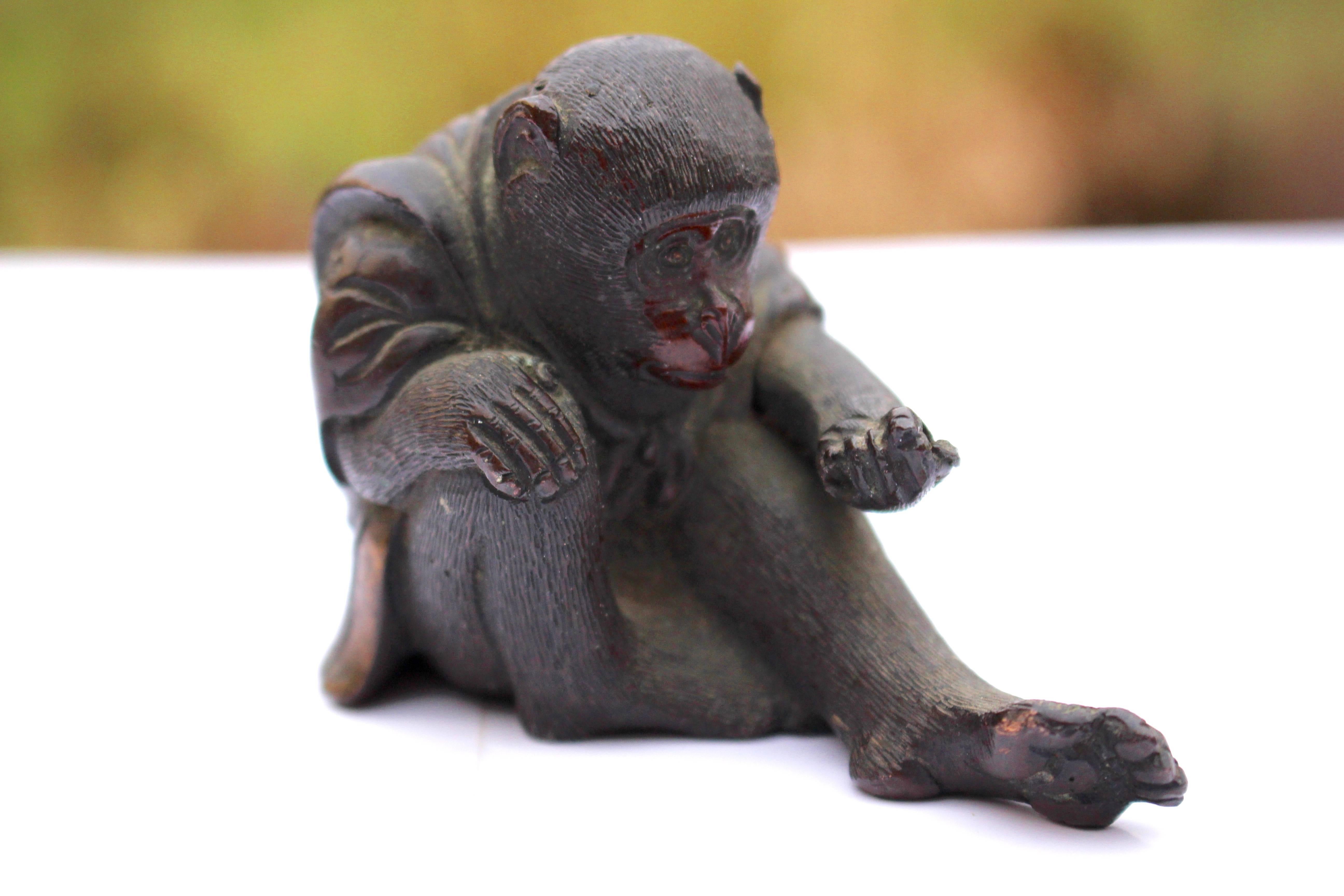 Small Meiji Japanese Bronze Figure of a Monkey Wearing a Kimono For Sale 4