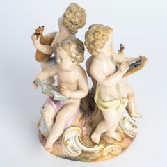 Petit groupe en porcelaine de Meissen, Allégorie des arts, XIXe siècle, Napoléon III.