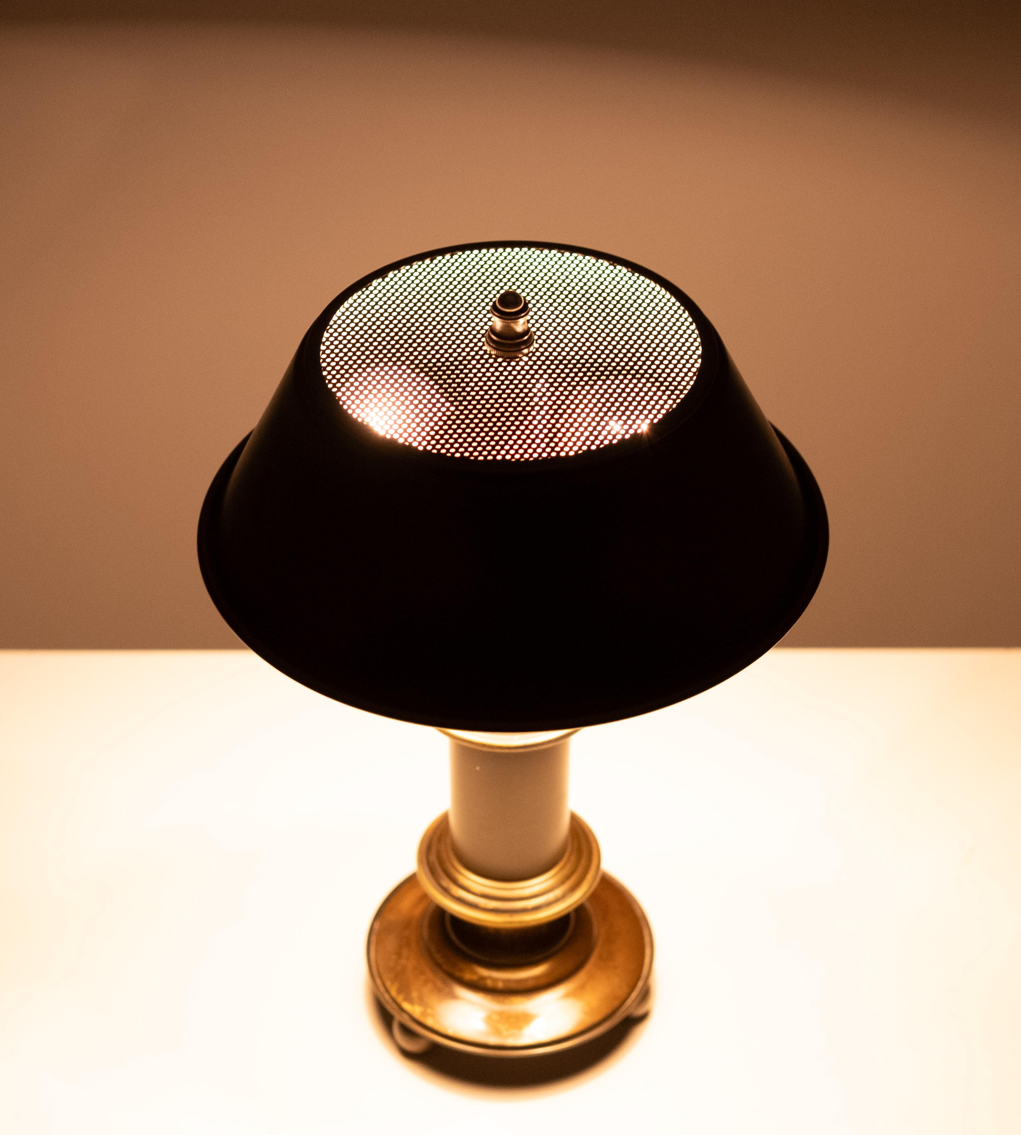 Small metal Bouillotte table lamp 1970s USA 5