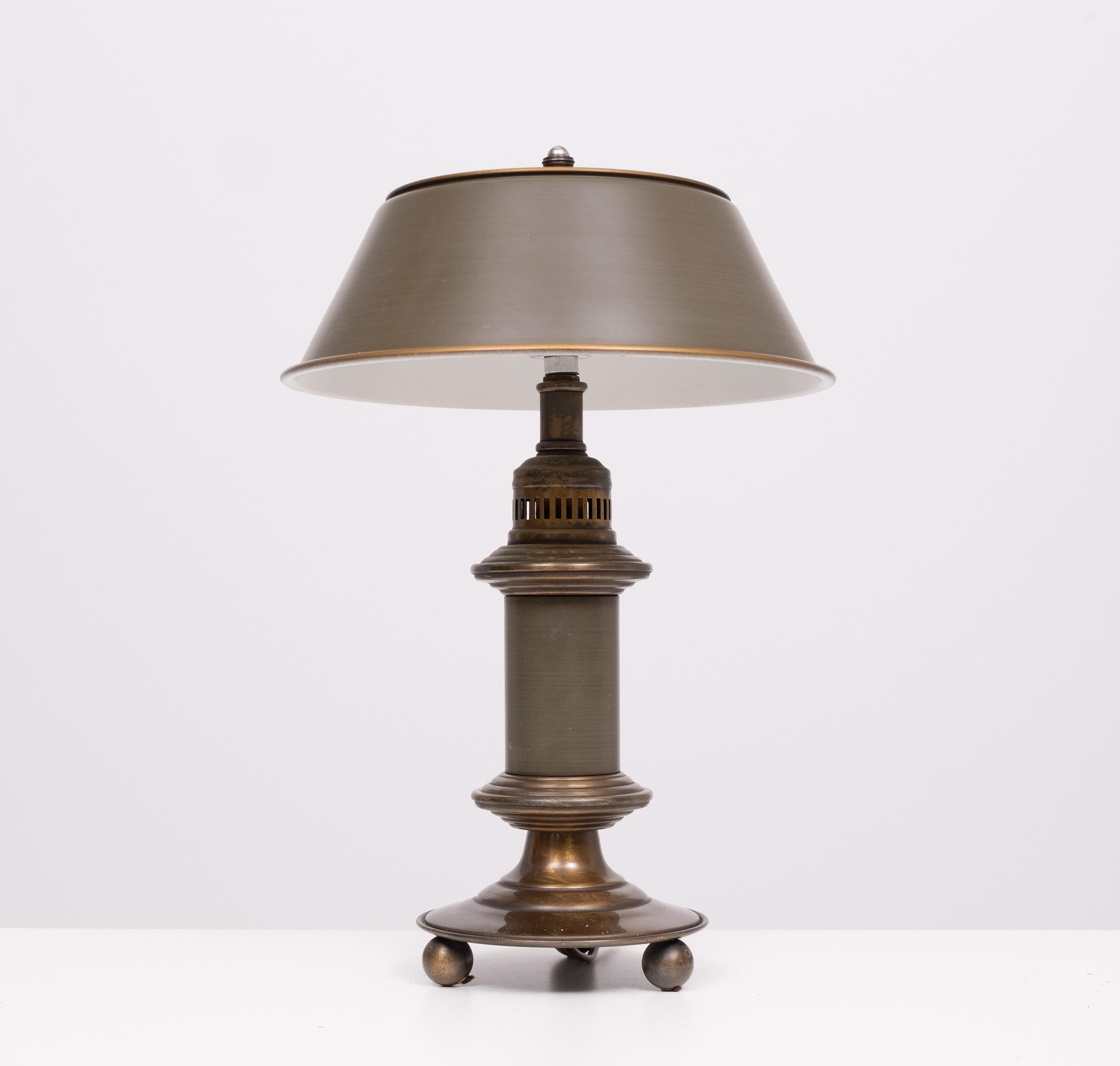 Mid-Century Modern Small metal Bouillotte table lamp 1970s USA