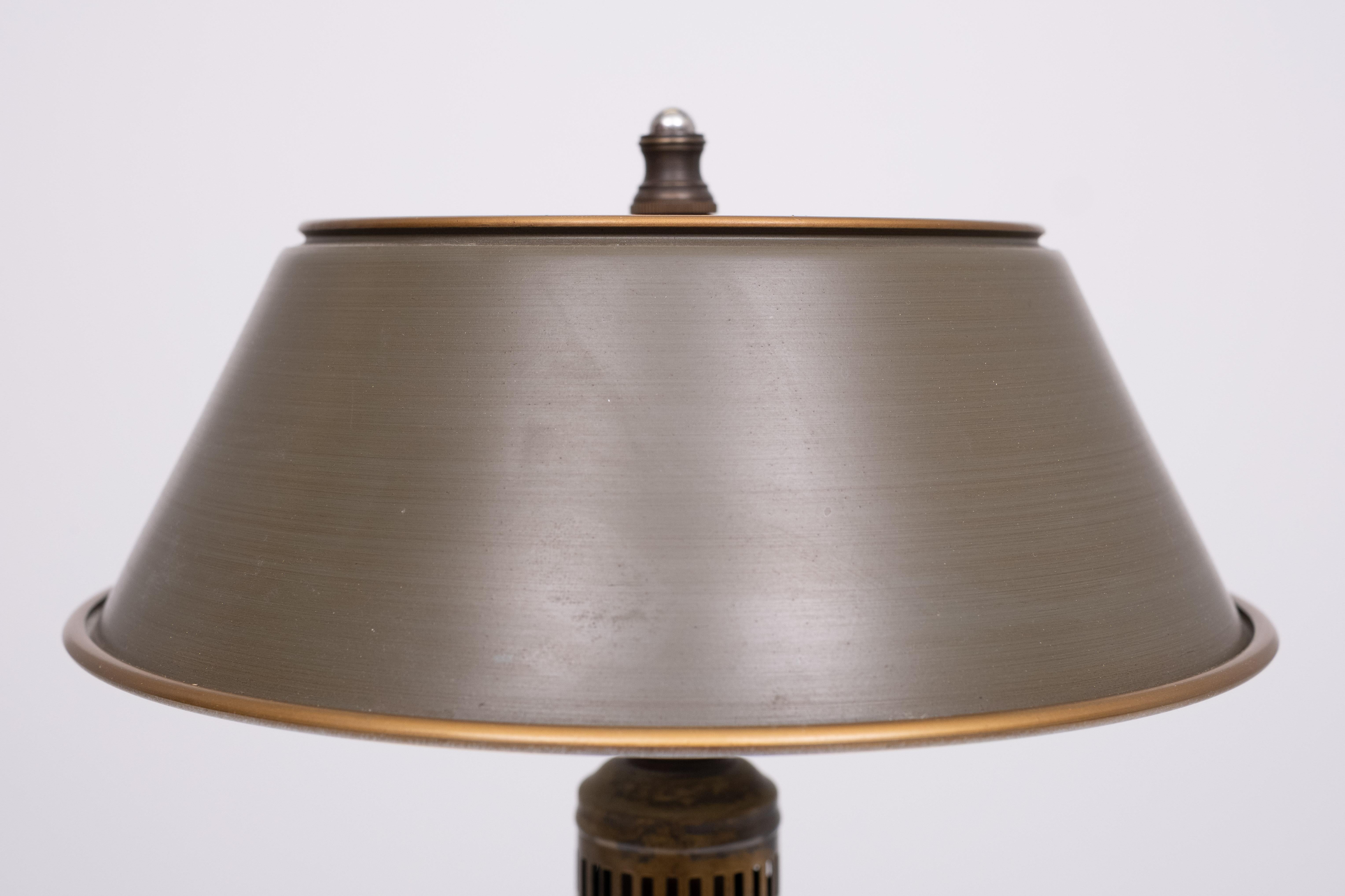Small metal Bouillotte table lamp 1970s USA In Good Condition In Den Haag, NL