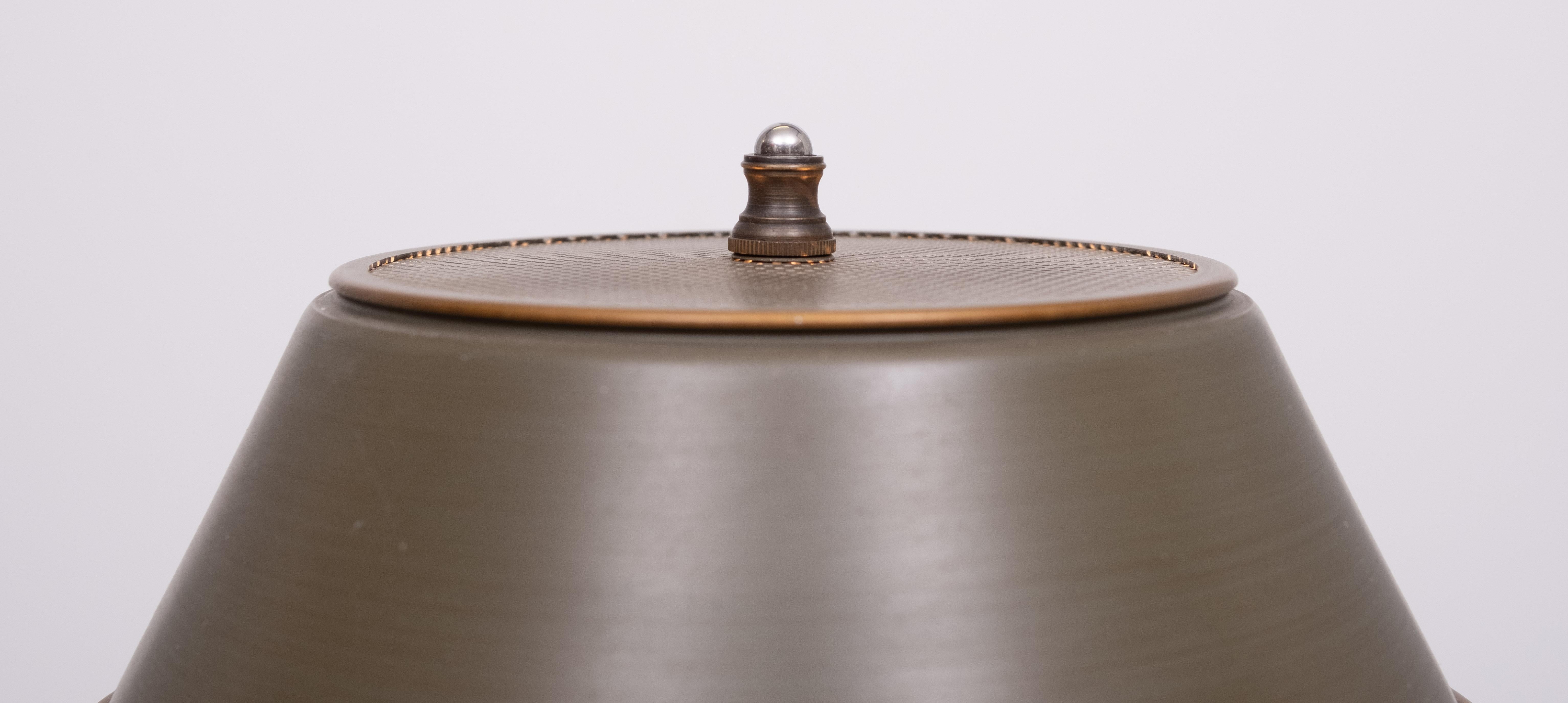 Metal Small metal Bouillotte table lamp 1970s USA