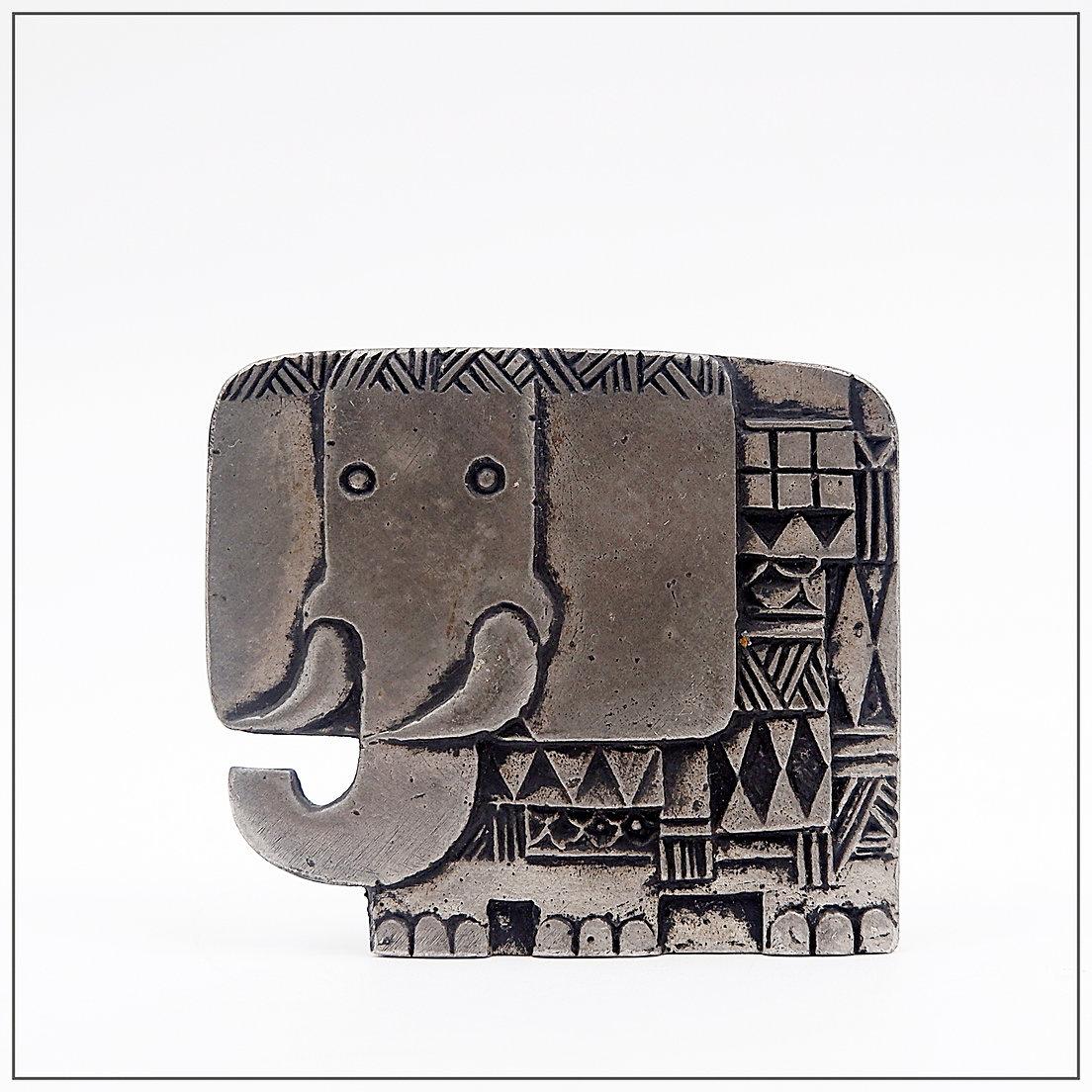 Metallo Piccolo elefante in metallo - anni '80 in vendita