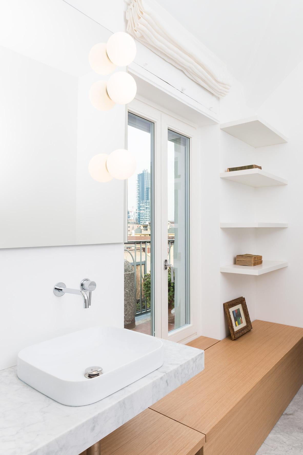 Mid-Century moderno Piccola lampada da parete o soffitto 'Dioscuri 14' di Michele de Lucchi per Artemide in vendita
