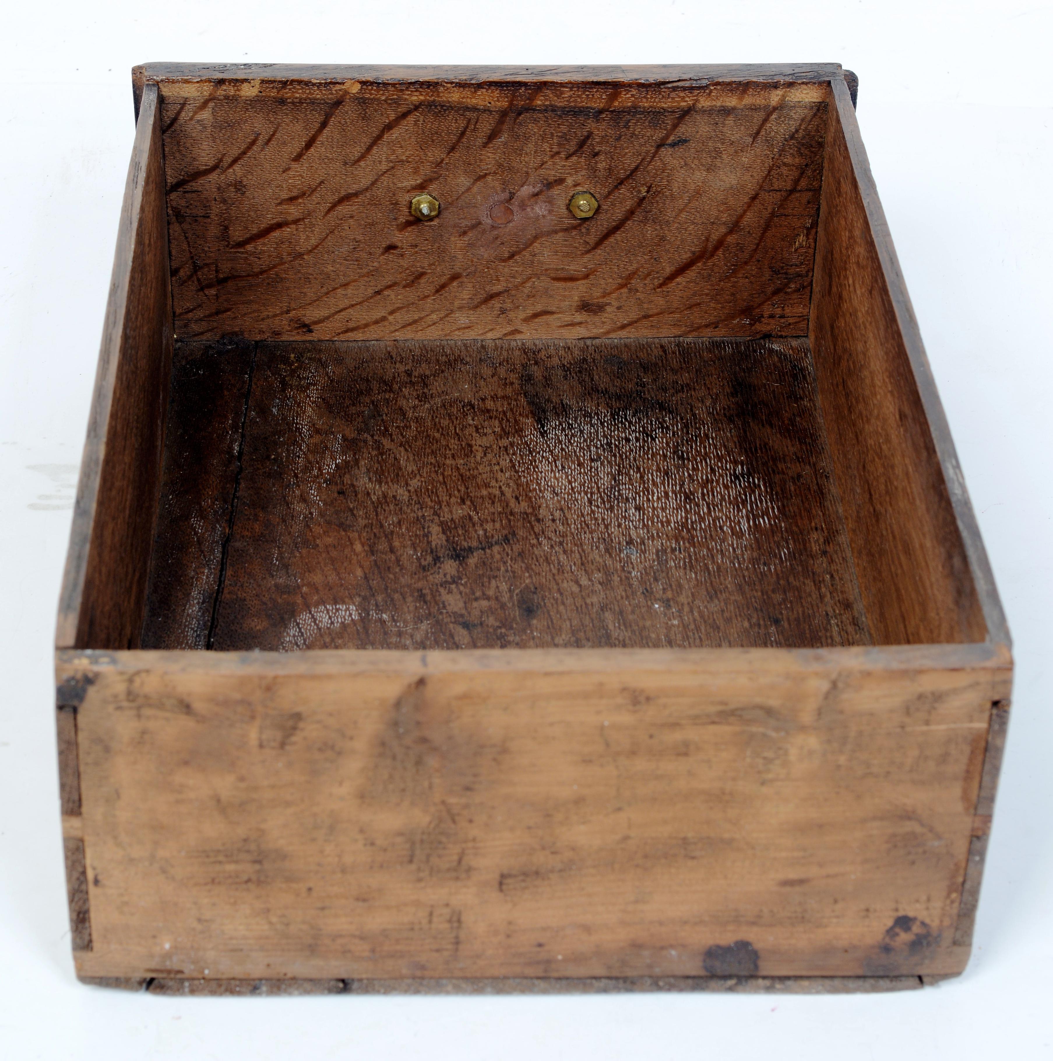 Small Mid 18th C Walnut Cabriole Leg Lowboy Dressing Table With Two Drawers For Sale 5