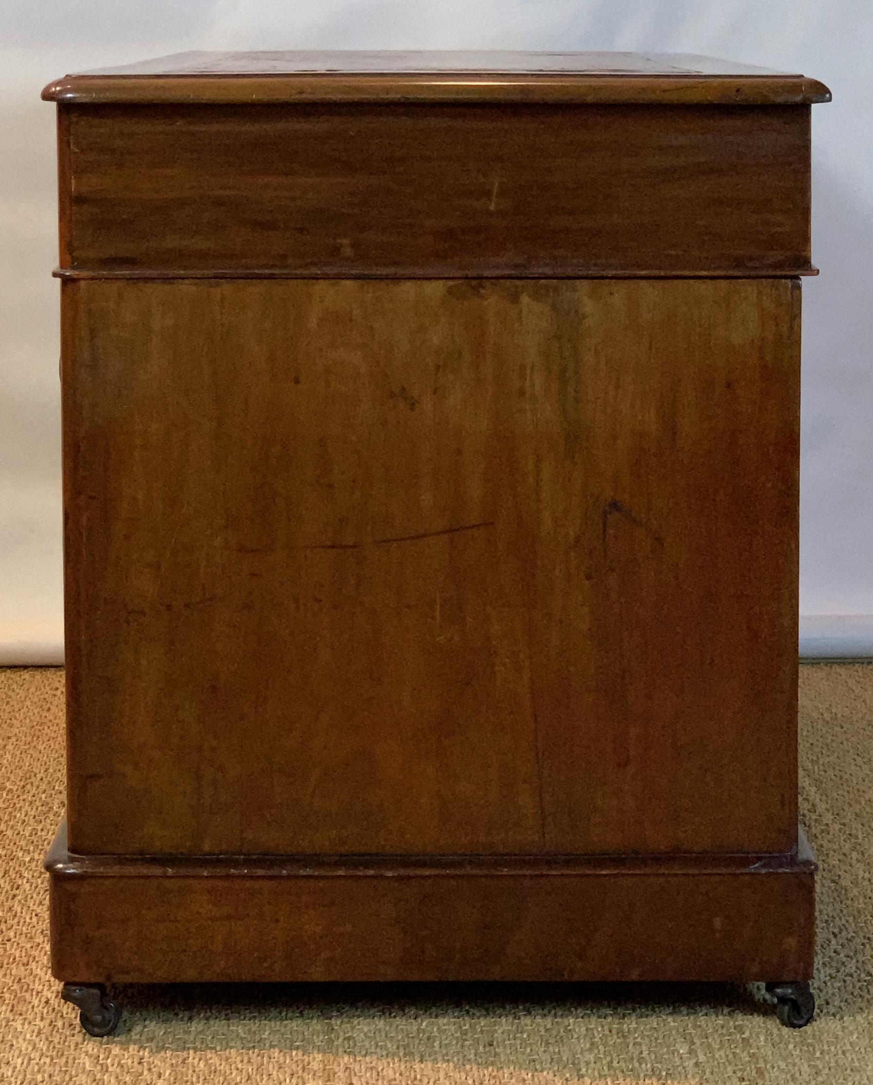Mahogany Small Mid-19th Century English Pedestal Desk
