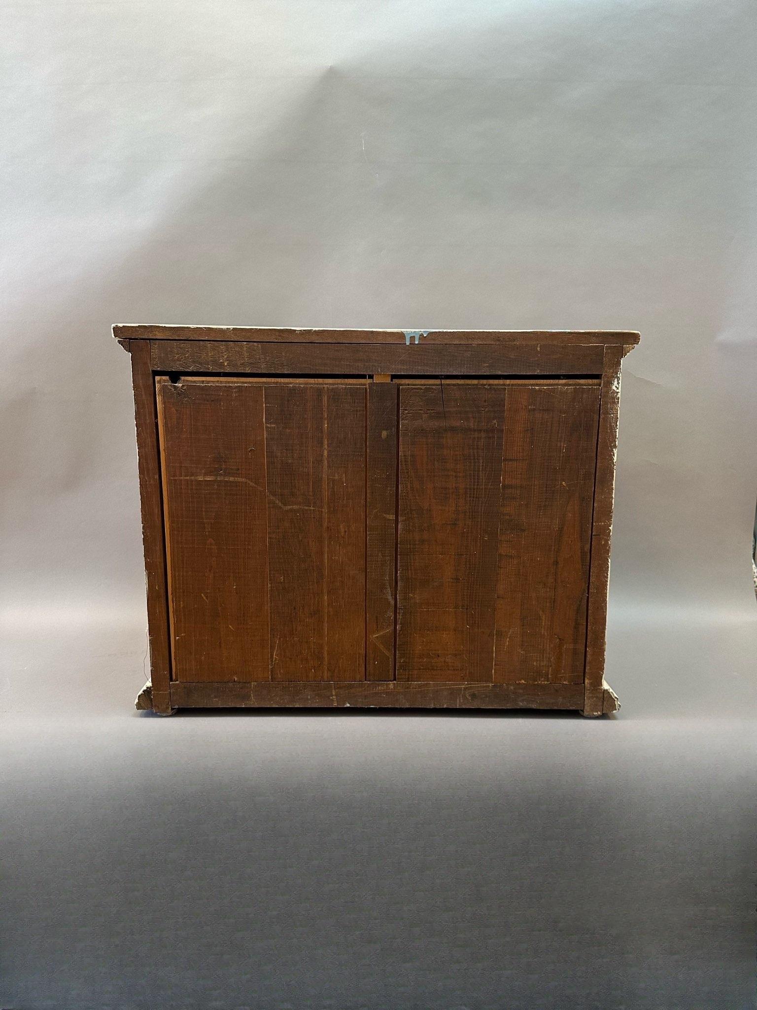 Petite armoire mauresque du milieu du 19e siècle en vente 1