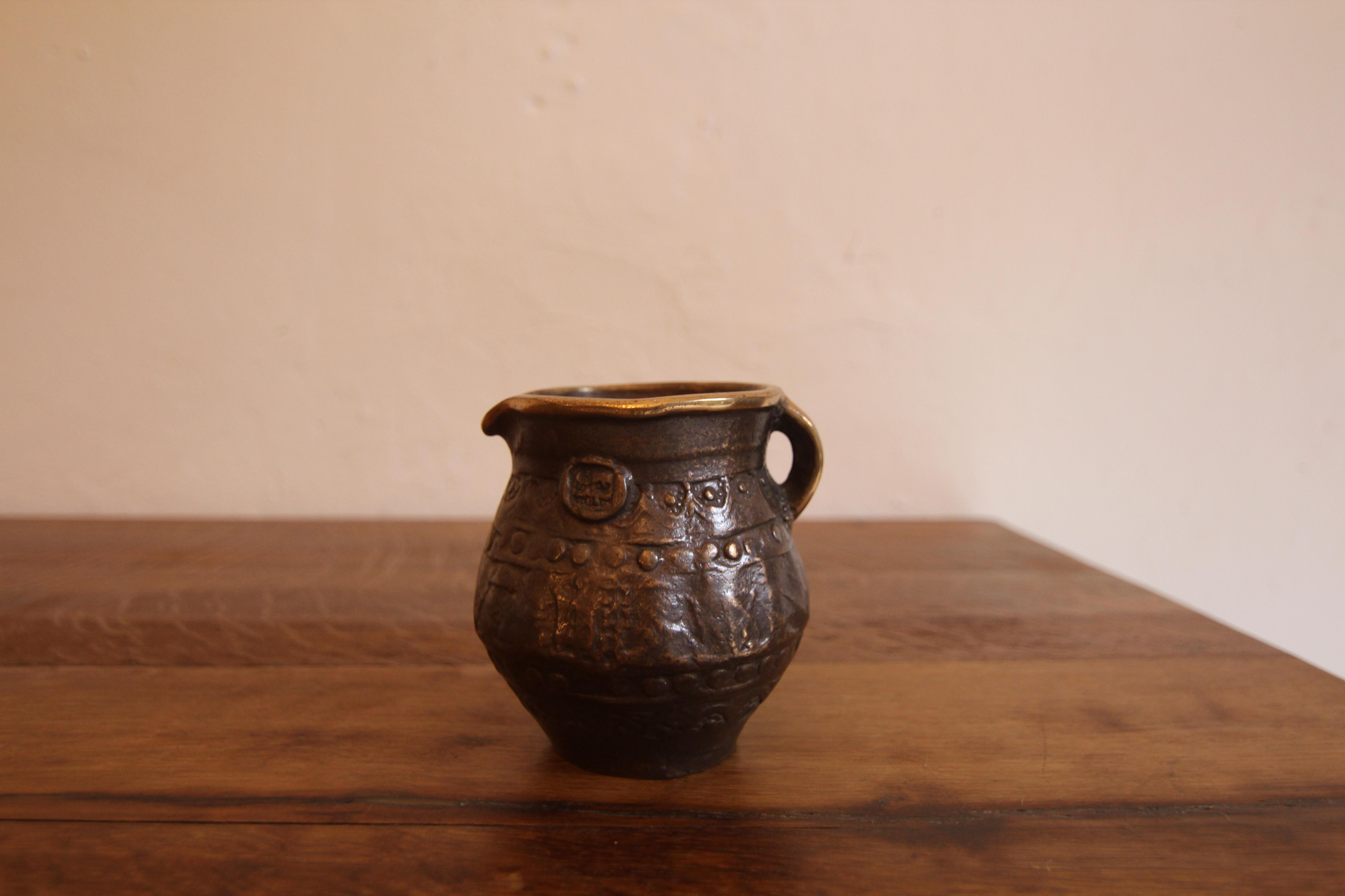 Small Mid-Century Brutalist Bronze Jug In Good Condition For Sale In Dusseldorf, DE