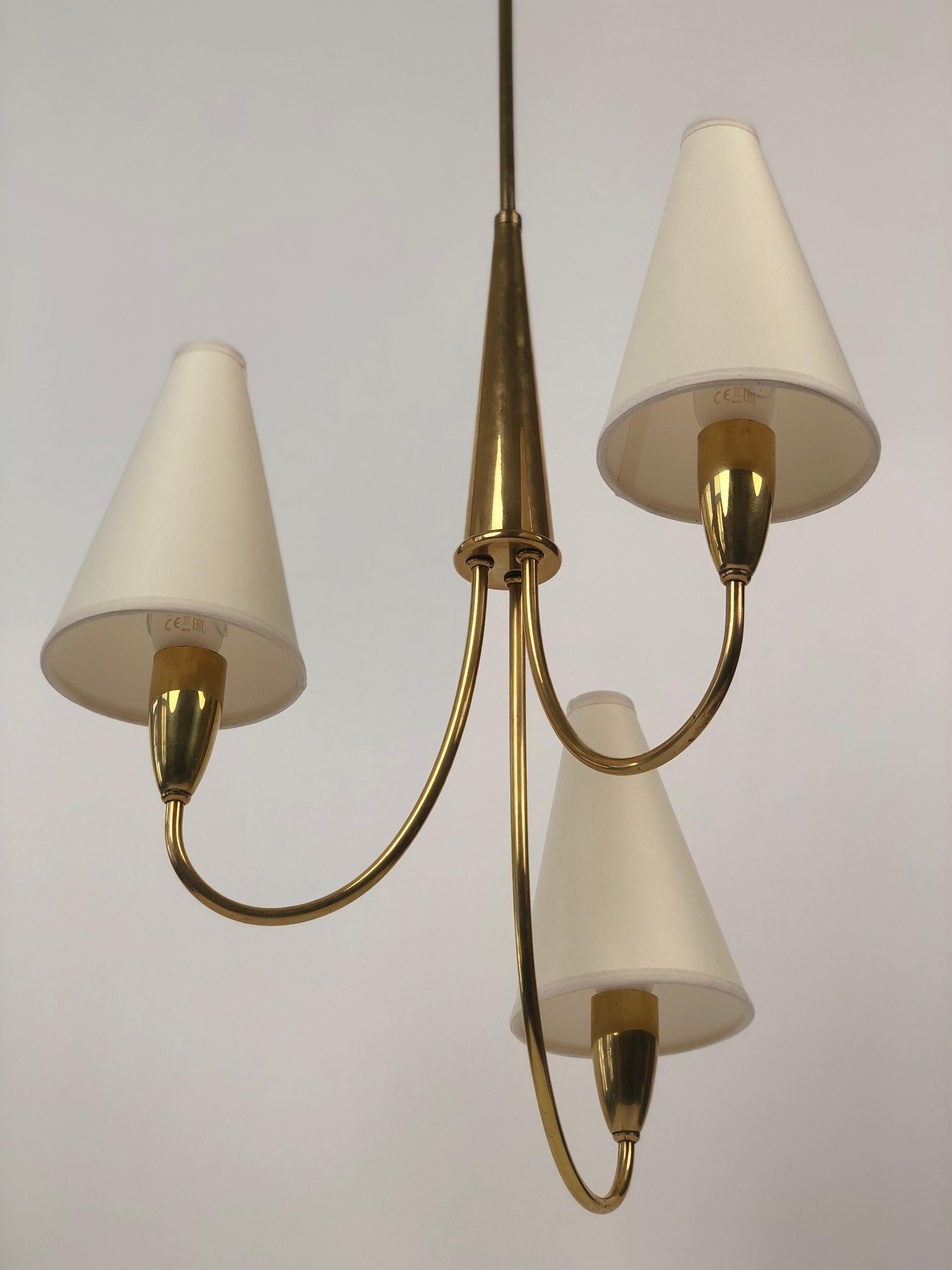 Lacquered Small Mid Century Chandelier in Brass with three Paper Shades For Sale