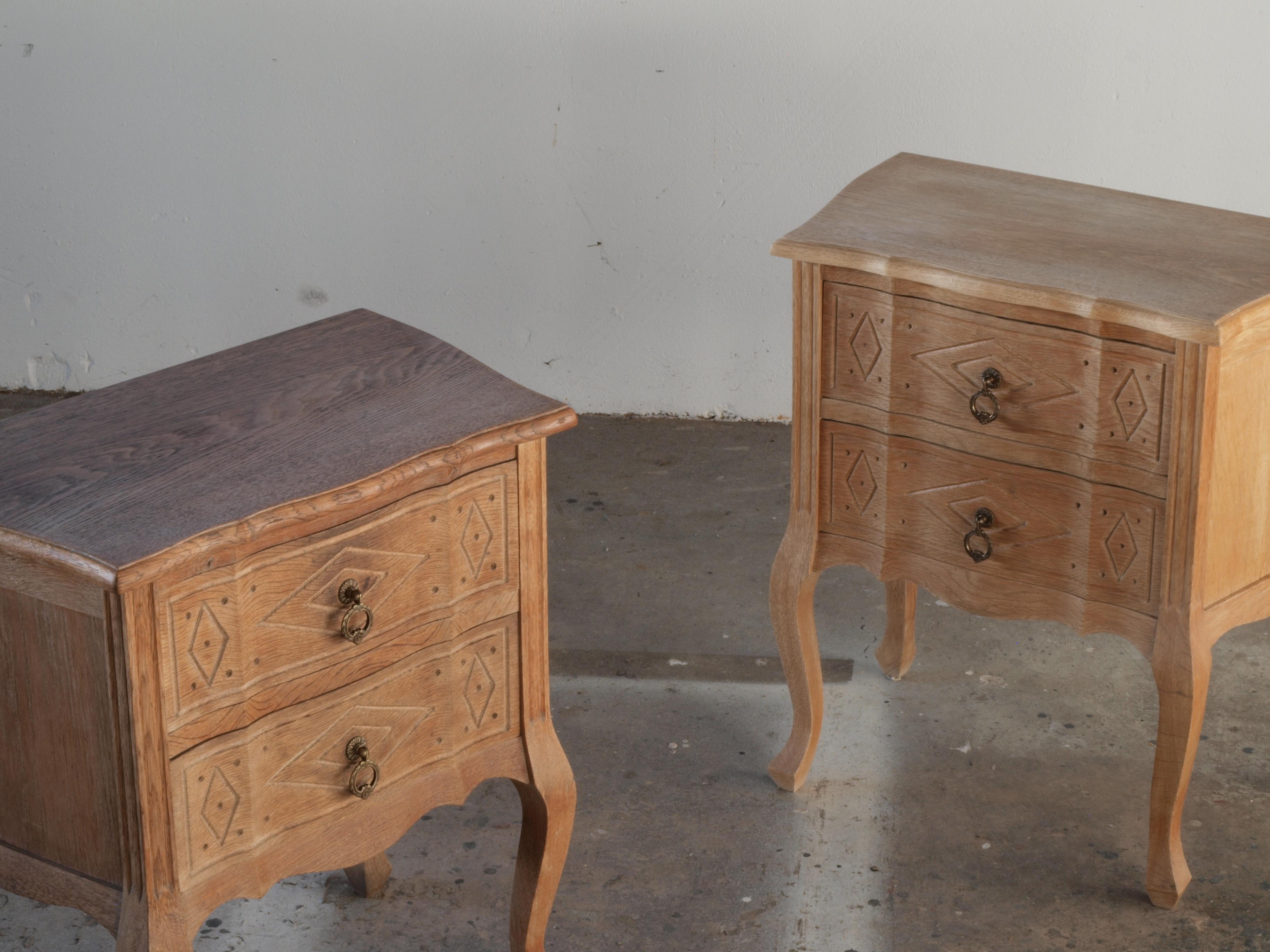 Small Mid-Century Danish Oak Cabinet, Nightstand, Bedside, 1960s For Sale 4