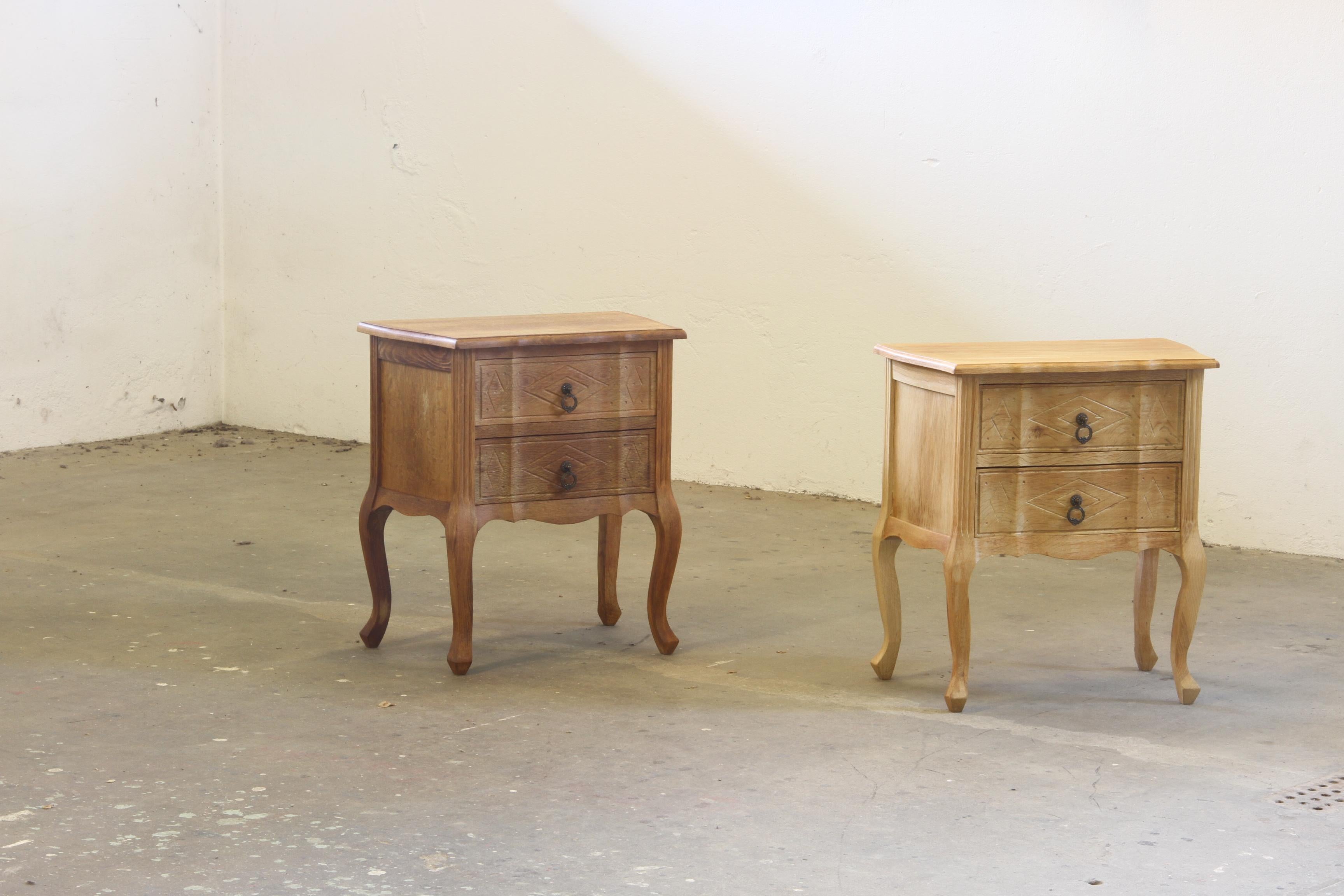 Kleiner dänischer Eichenholzschrank aus der Mitte des Jahrhunderts, Nachttisch, 1960er Jahre im Angebot 4