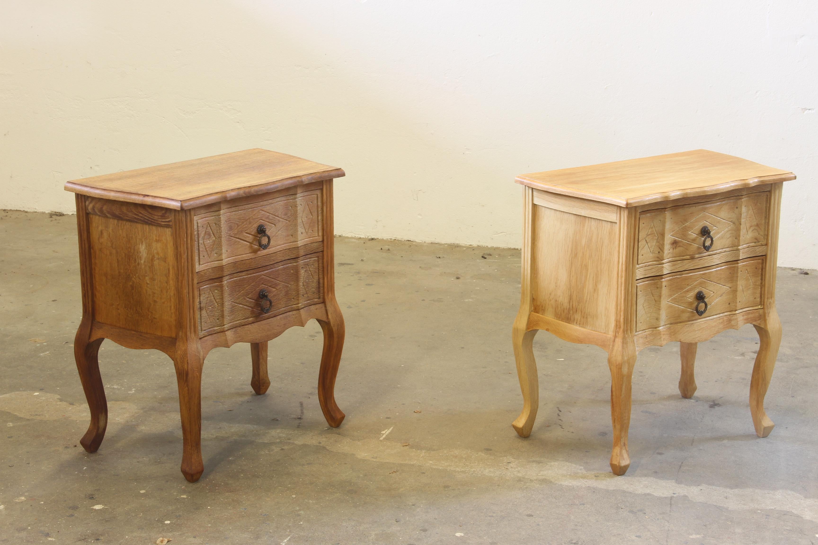 Kleiner dänischer Eichenholzschrank aus der Mitte des Jahrhunderts, Nachttisch, 1960er Jahre im Angebot 5