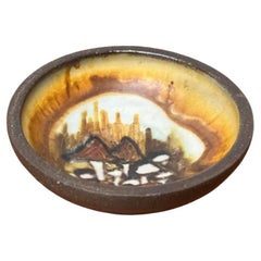 Piccola ciotola in Studio Pottery danese della metà del secolo scorso di Lise Eder per Lise Keramik 1960