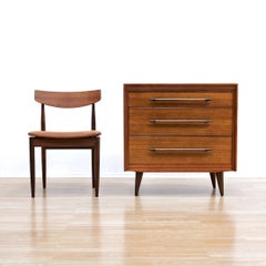 Petite commode table de nuit Mid Century par Lebus Furniture