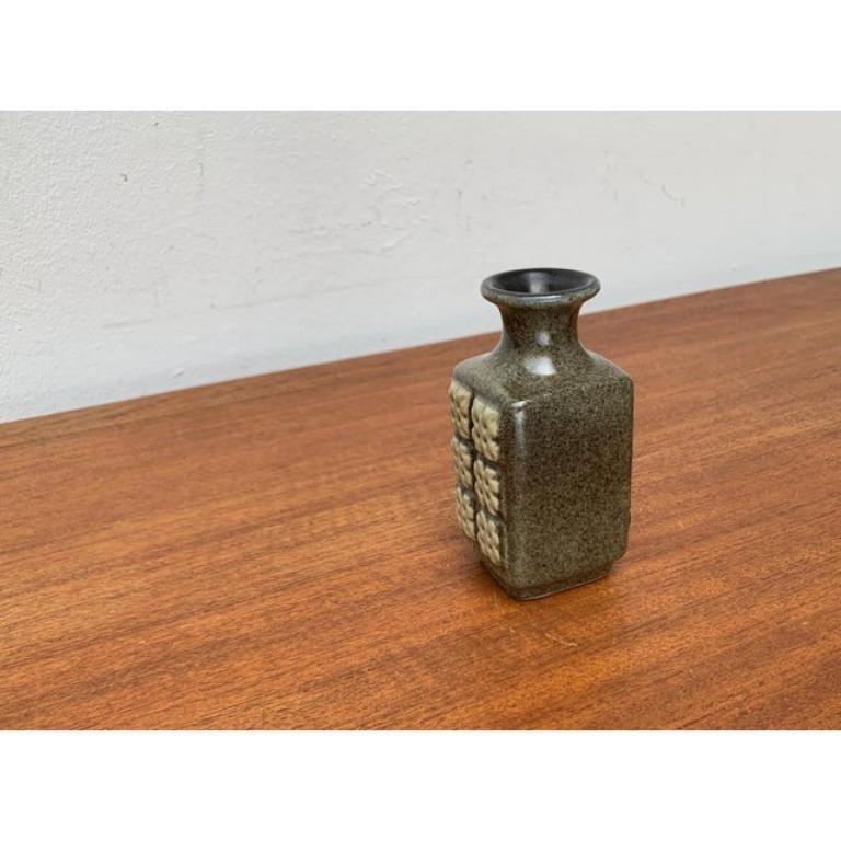 Mid-Century moderno Piccolo vaso in ceramica della DDR della metà del secolo scorso di VEB Haldensleben, anni '60 in vendita
