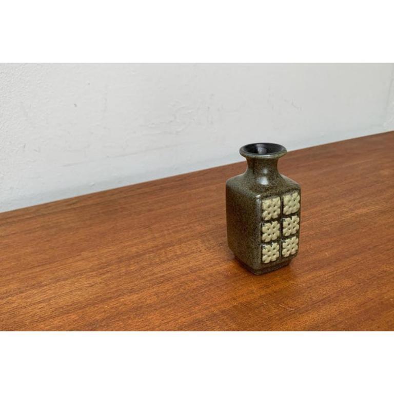 Piccolo vaso in ceramica della DDR della metà del secolo scorso di VEB Haldensleben, anni '60 in vendita 2