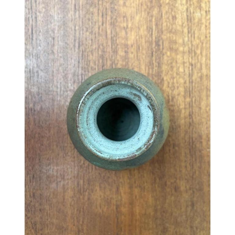 Piccolo vaso di metà secolo in Studio Pottery tedesco di Liebfriede Bernstiel, anni '60 in vendita 1