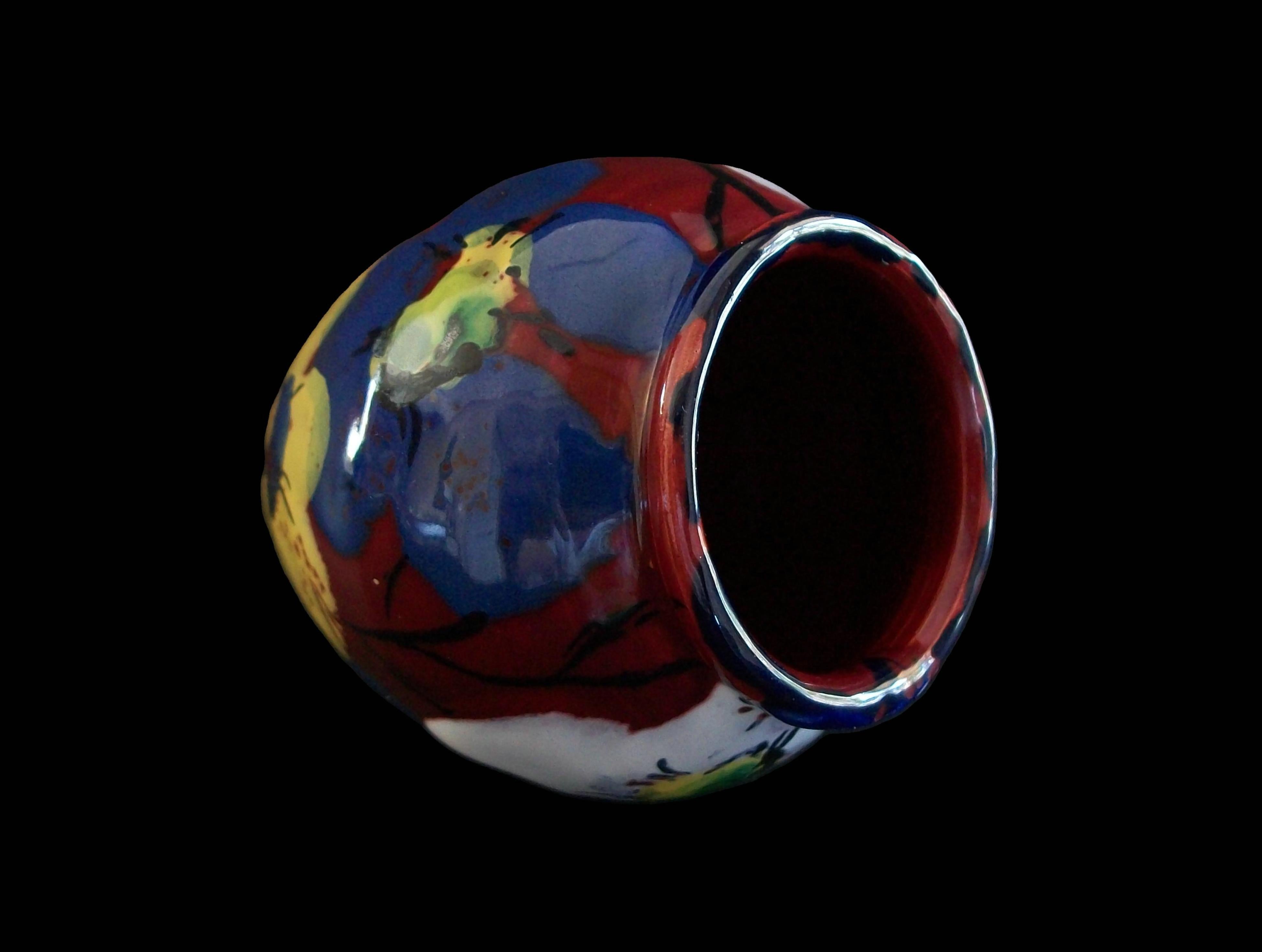 Piccolo vaso in terracotta dipinta e smaltata della metà del secolo scorso - Italia - CIRCA 1950 in vendita 3