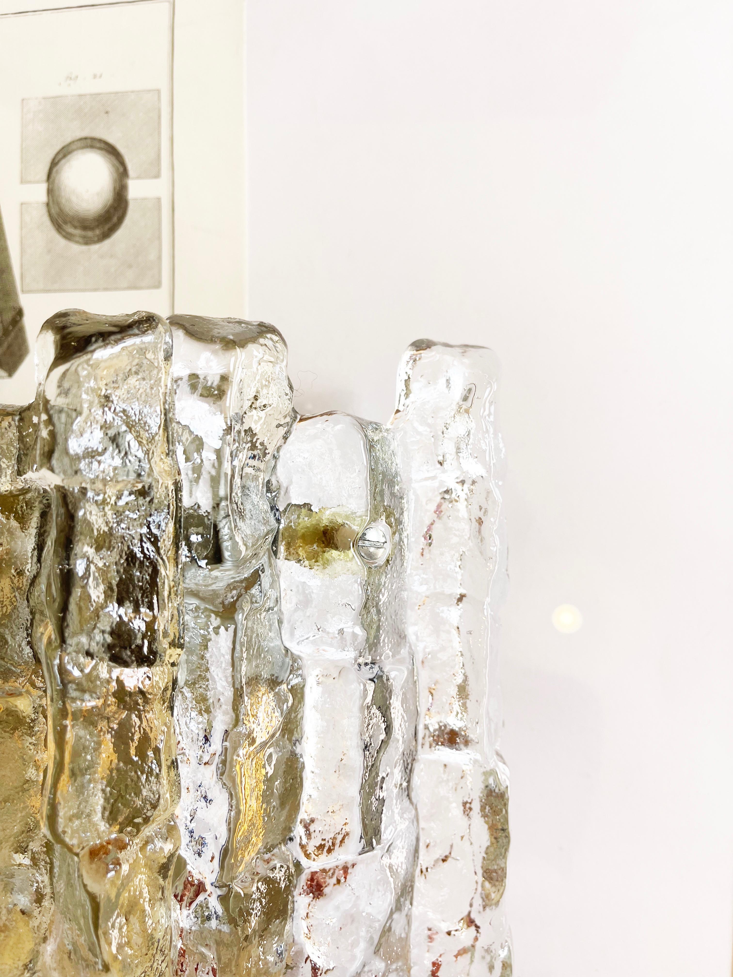 Pequeña lámpara de pared Kalmar de mediados de siglo Vidrio de Murano hielo carámbano Años 70, Viena en venta 2