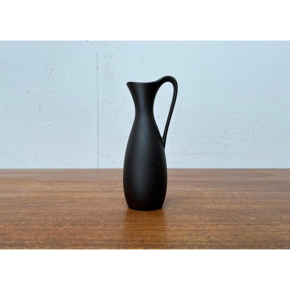 Small Mid-Century Minimalist Wormser Terra-Sigillata Pottery Carafe Vase, 1960s For Sale 3