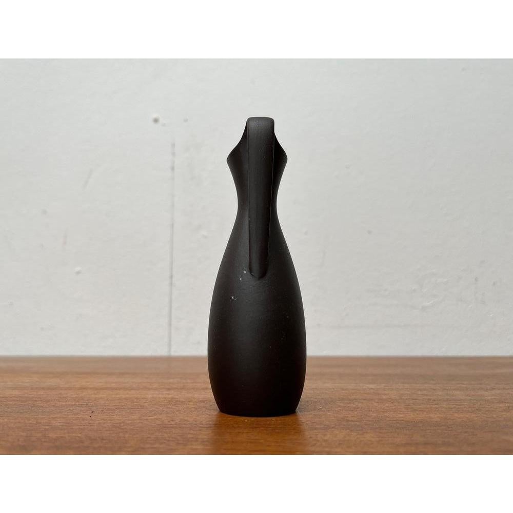 Small Mid-Century Minimalist Wormser Terra-Sigillata Pottery Carafe Vase, 1960s For Sale 4
